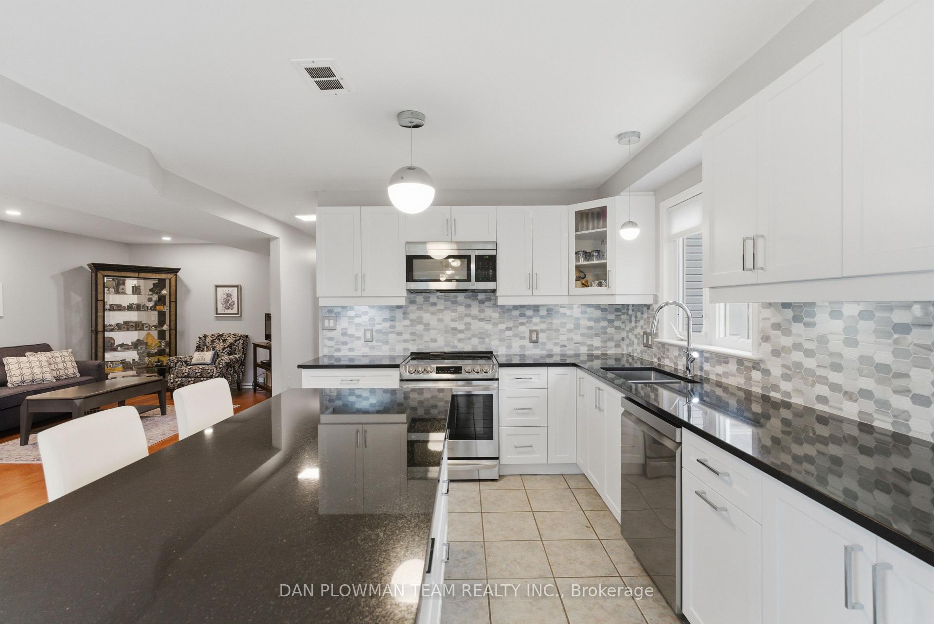 Photo 13 of 28 Bayshore Drive, Loyalist, Bath — HOMEH