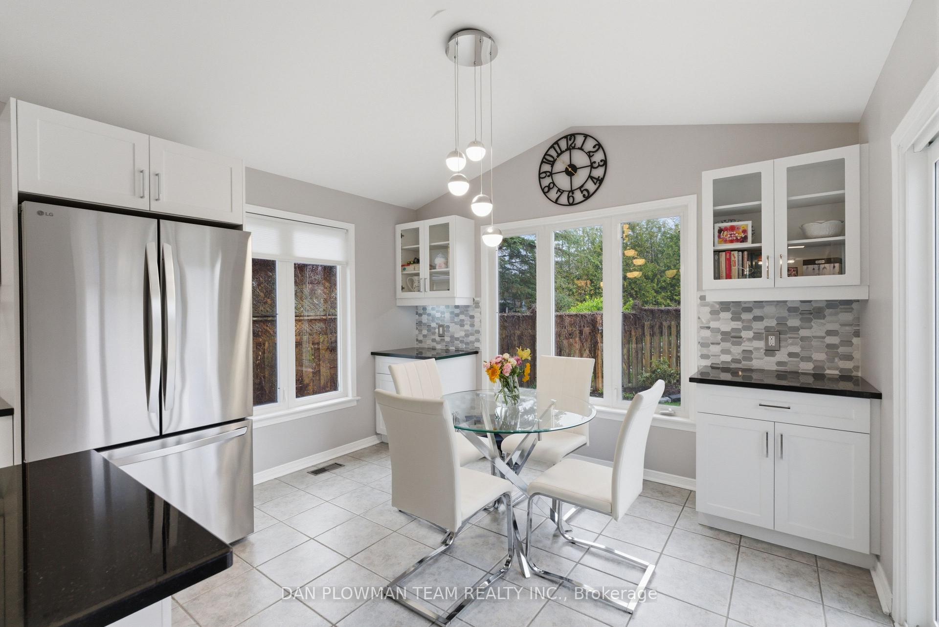 Photo 16 of 28 Bayshore Drive, Loyalist, Bath — HOMEH