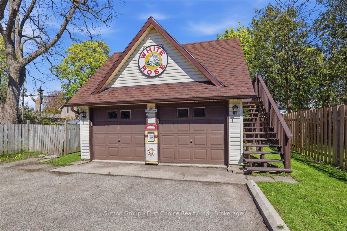 Photo 2 of 49 Well Street, Stratford — HOMEH