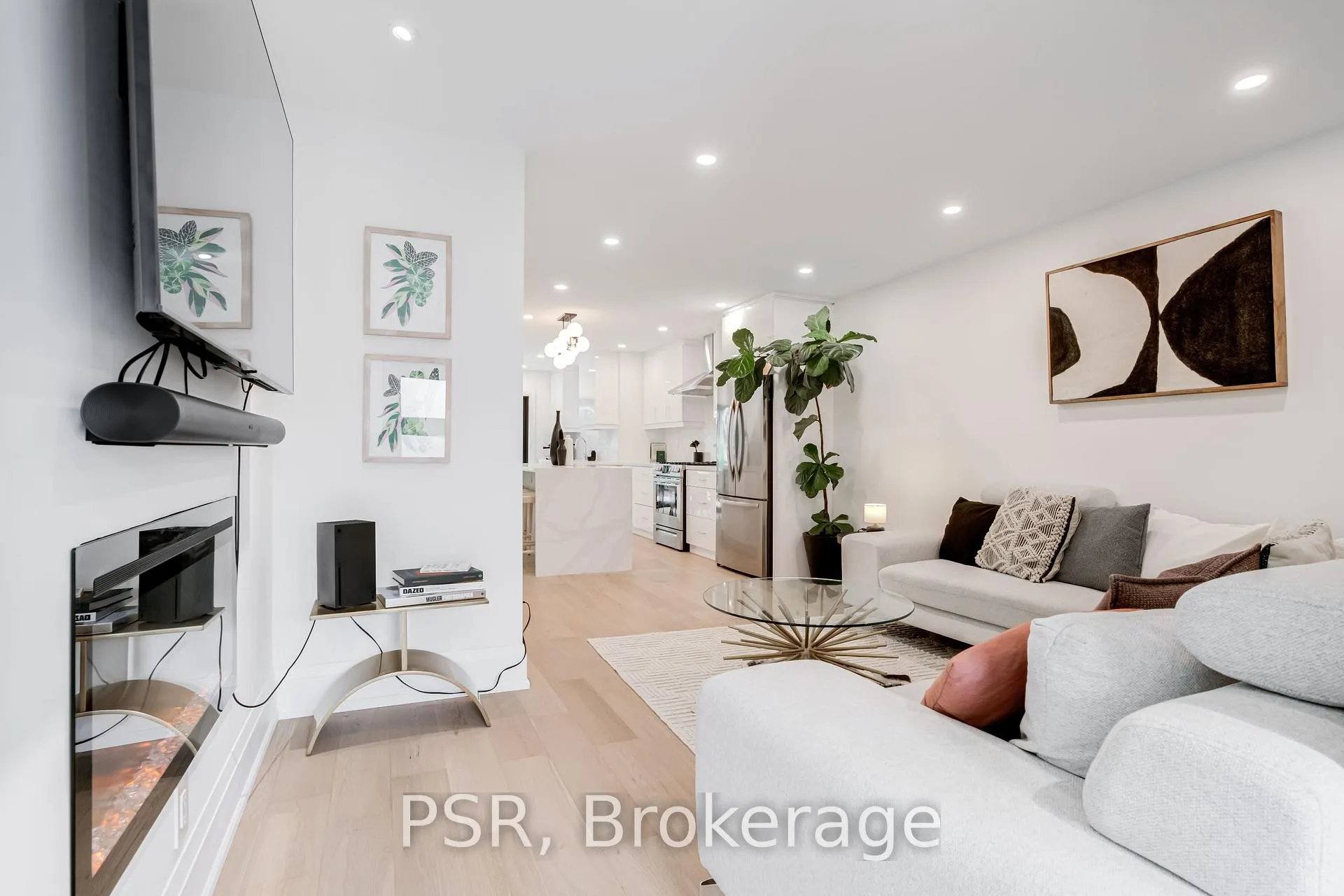 Photo 4 of 745 Craven Road, Toronto, Greenwood-Coxwell — HOMEH