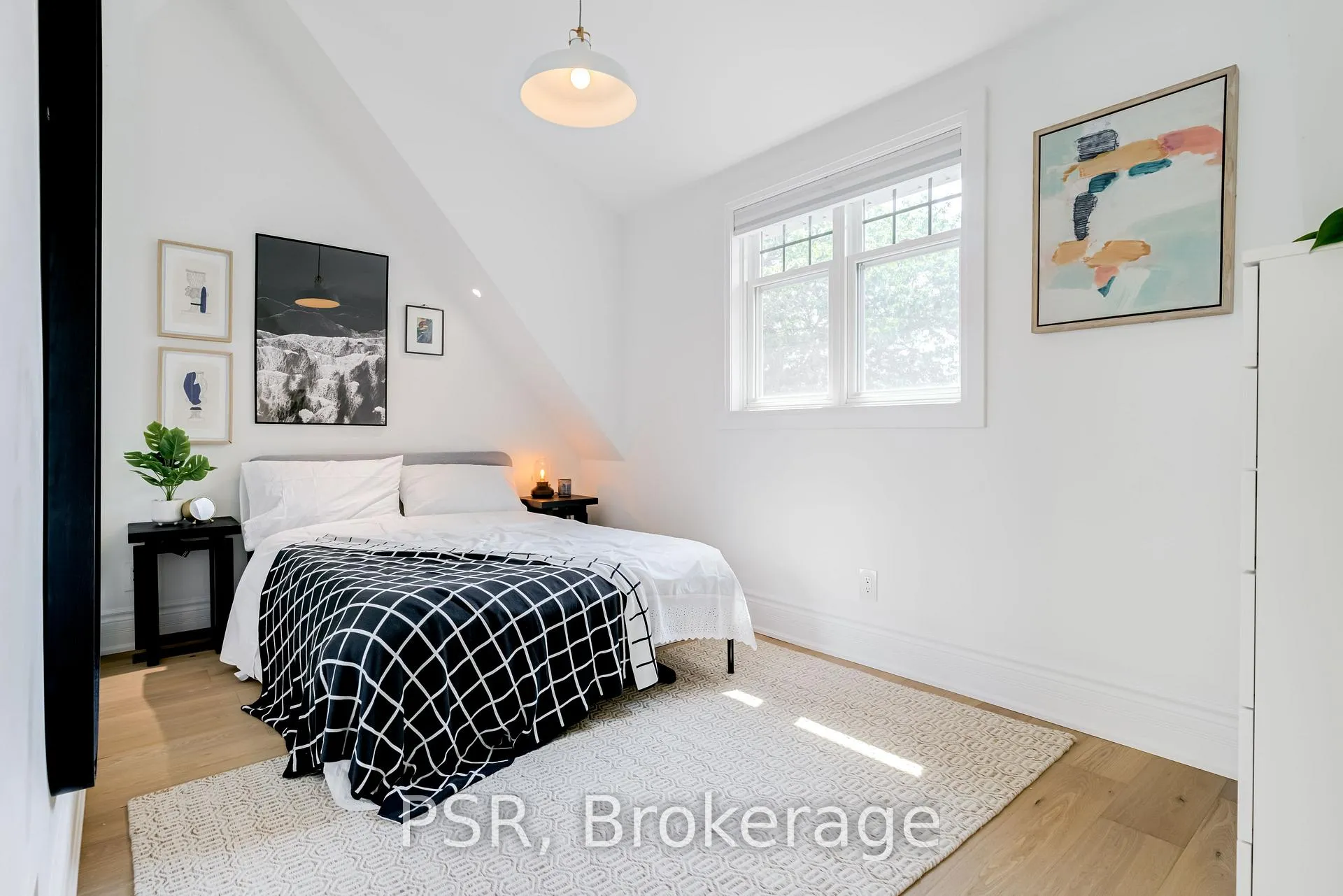 Photo 16 of 745 Craven Road, Toronto, Greenwood-Coxwell — HOMEH
