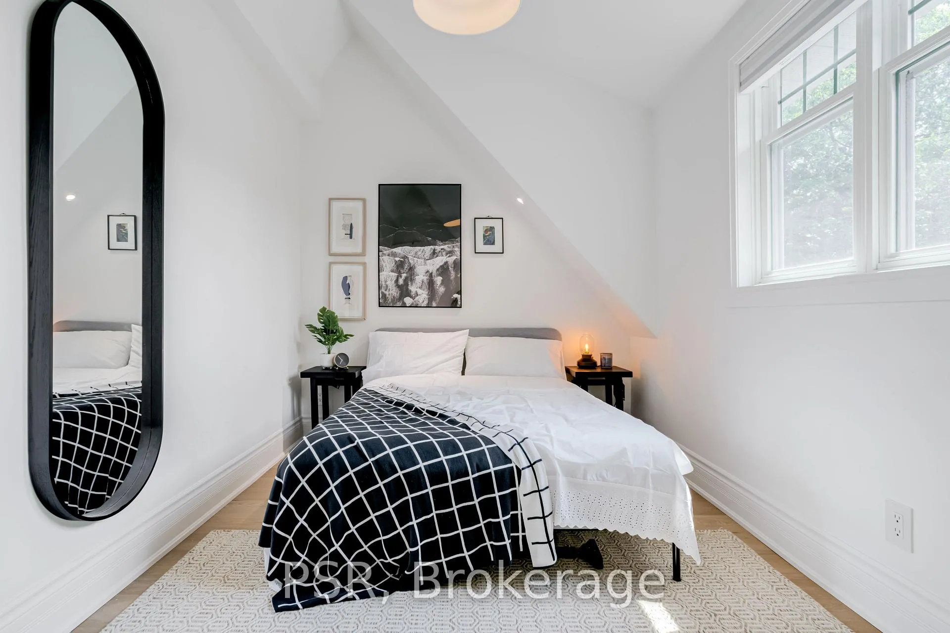 Photo 17 of 745 Craven Road, Toronto, Greenwood-Coxwell — HOMEH