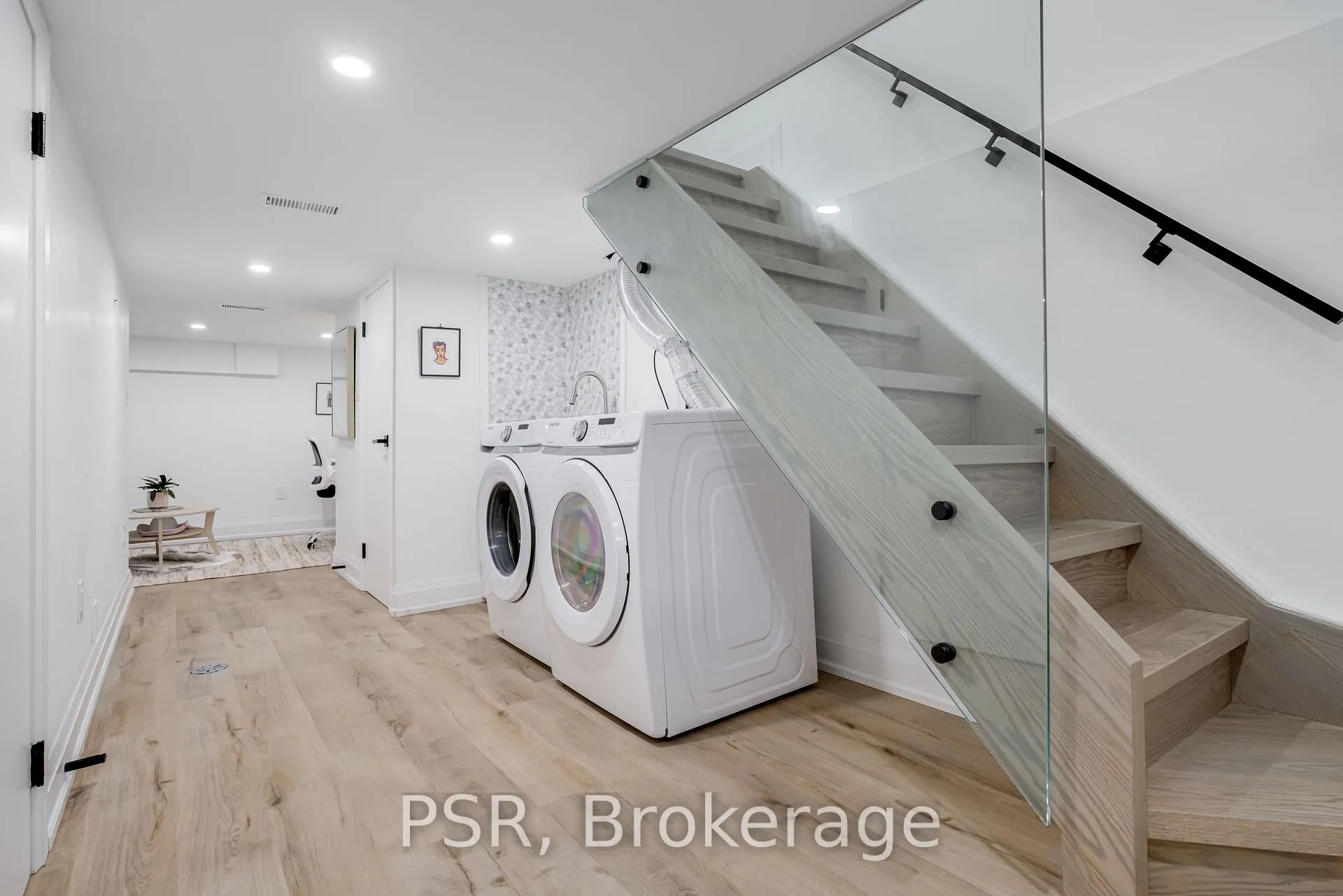 Photo 20 of 745 Craven Road, Toronto, Greenwood-Coxwell — HOMEH