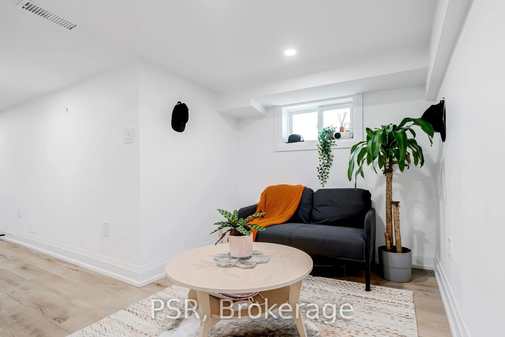 Photo 23 of 745 Craven Road, Toronto, Greenwood-Coxwell — HOMEH