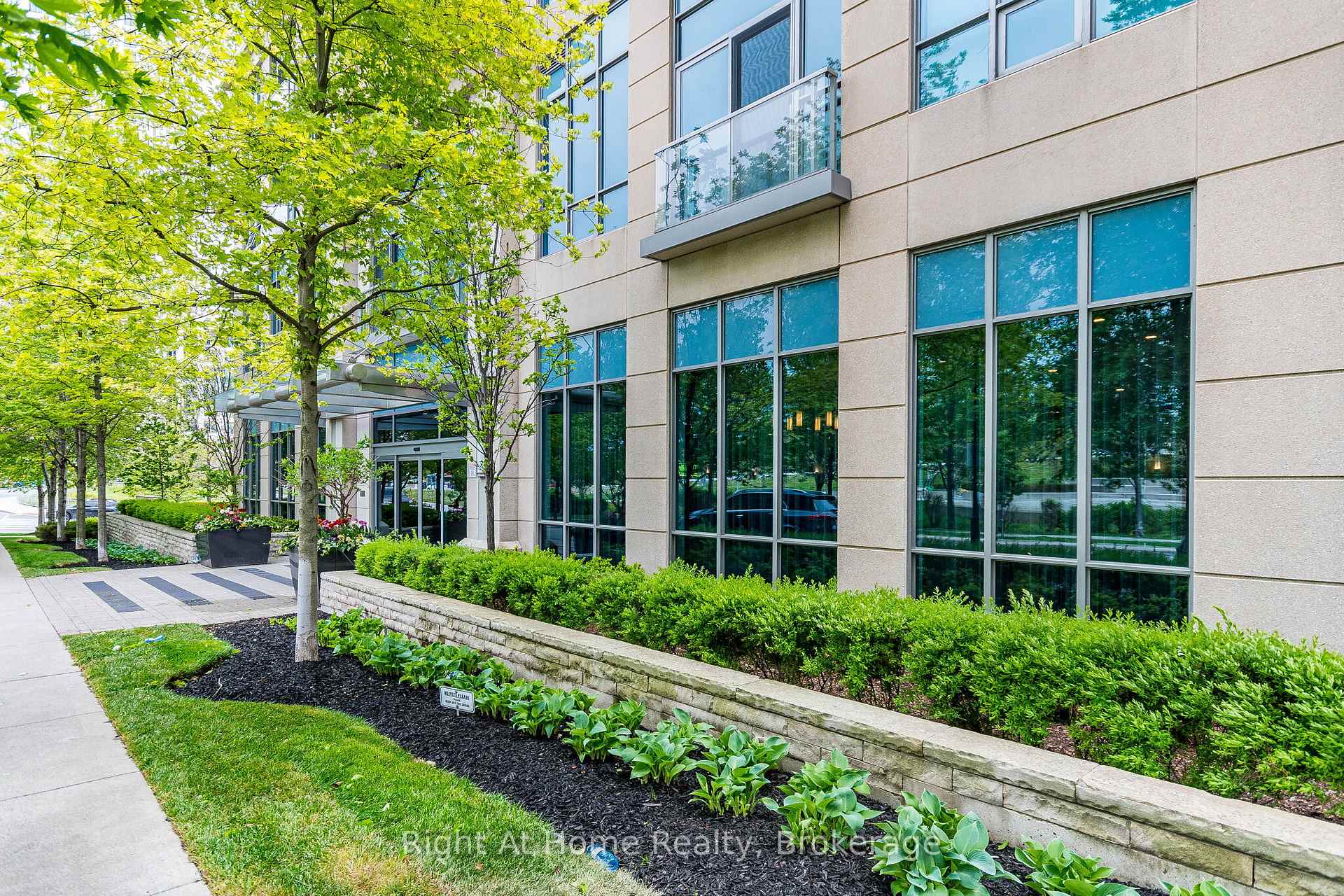 Photo 3 of Unit 1303, 15 Viking Lane, Etobicoke, Islington-City Centre West — HOMEH