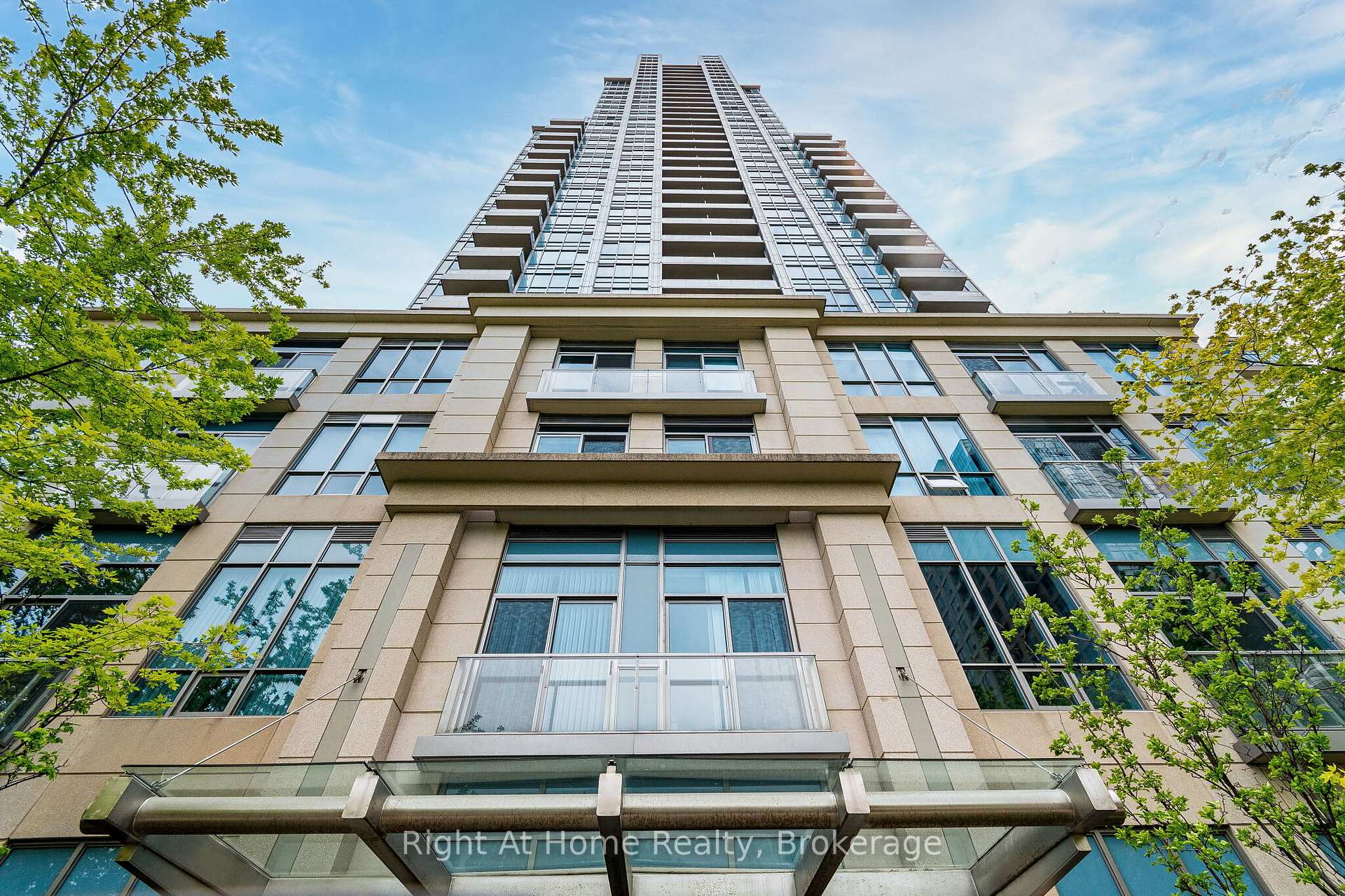 Photo 5 of Unit 1303, 15 Viking Lane, Etobicoke, Islington-City Centre West — HOMEH