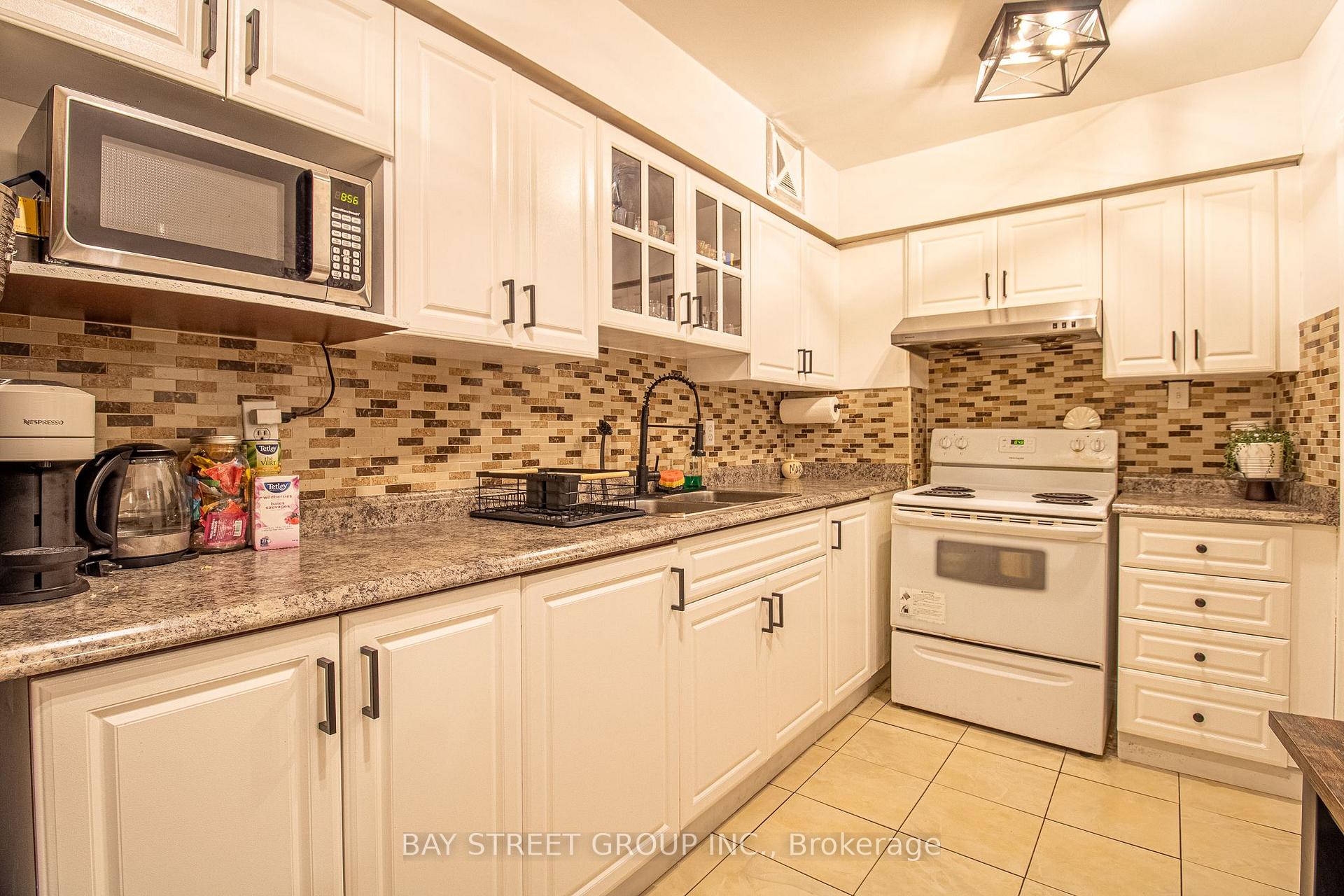Photo 9 of Unit 1712, 2050 Bridletowne Circle, Scarborough, L'Amoreaux — HOMEH