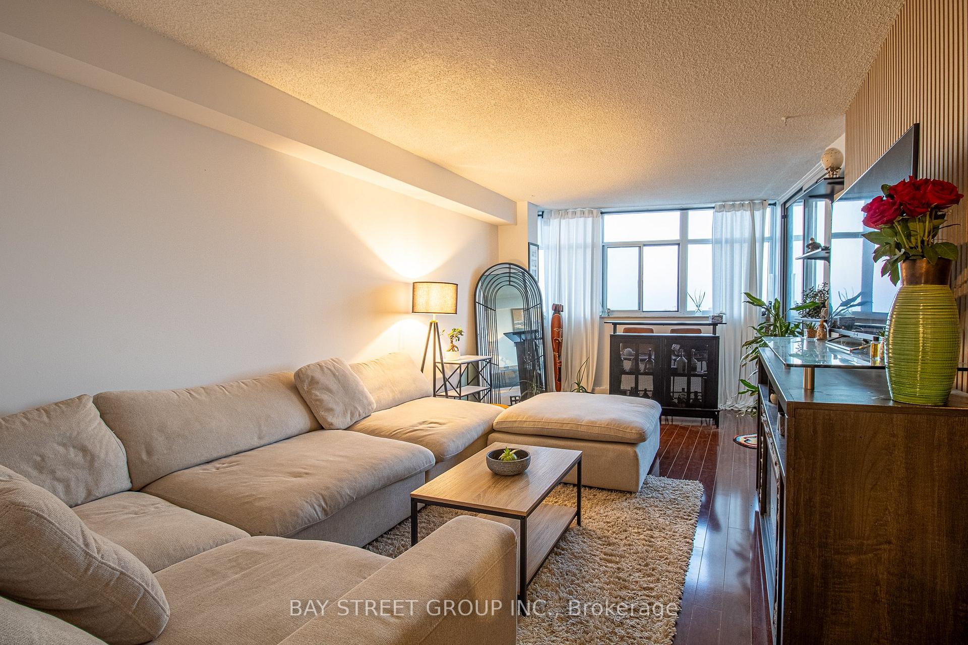 Photo 10 of Unit 1712, 2050 Bridletowne Circle, Scarborough, L'Amoreaux — HOMEH