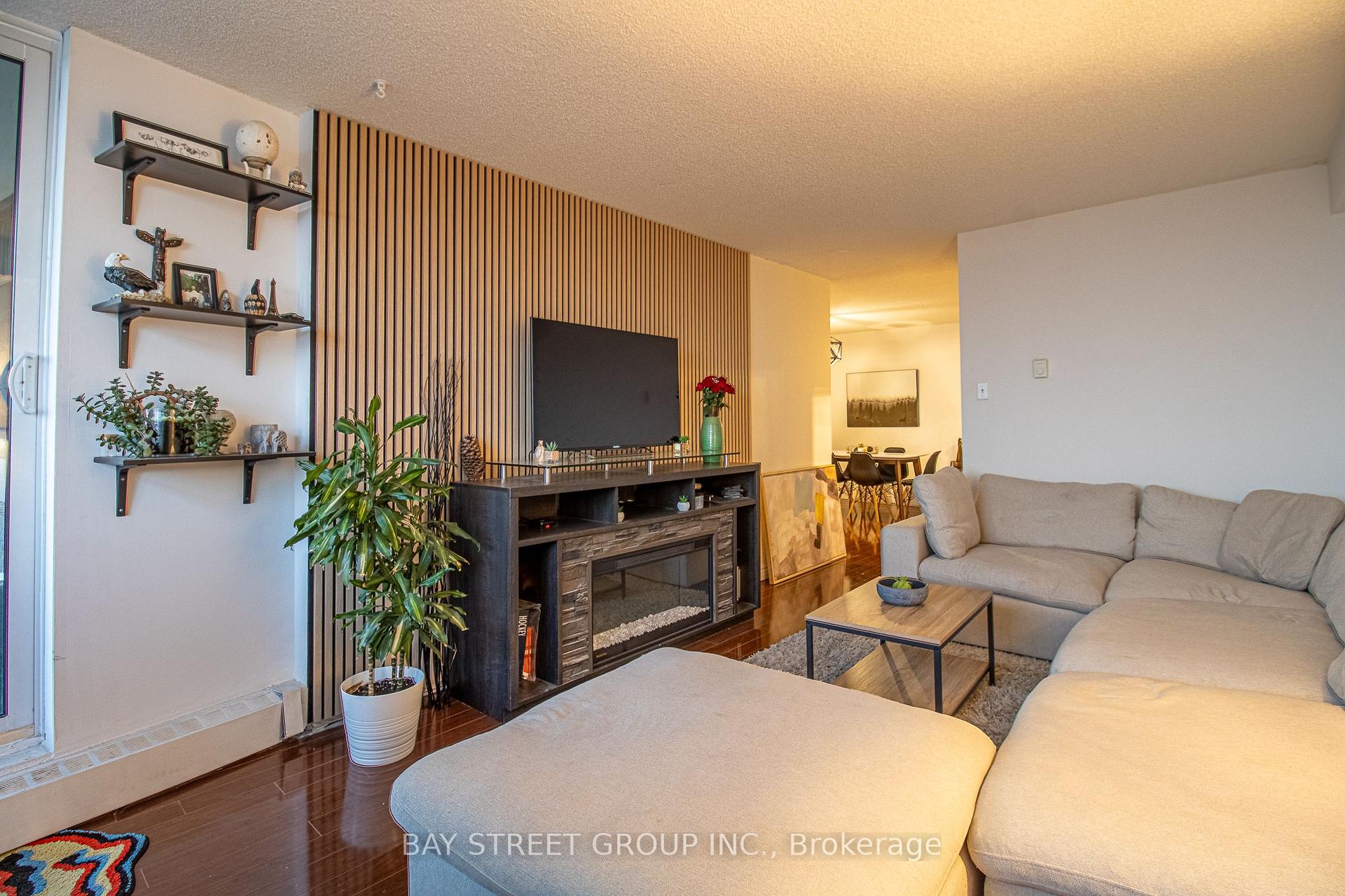 Photo 12 of Unit 1712, 2050 Bridletowne Circle, Scarborough, L'Amoreaux — HOMEH