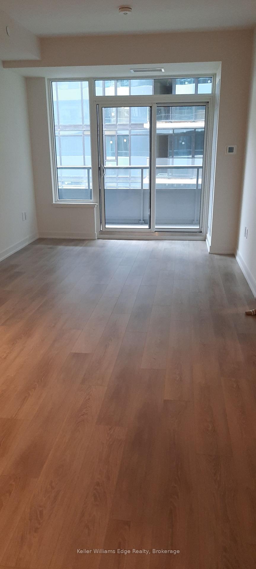 Photo 3 of Unit 1007, 212 King Street E, Hamilton, Beasley — HOMEH