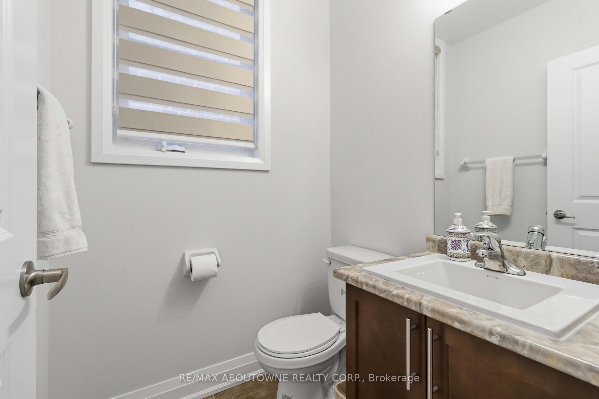 Photo 7 of 14 Summerbeam Way, Brampton, Bram West — HOMEH