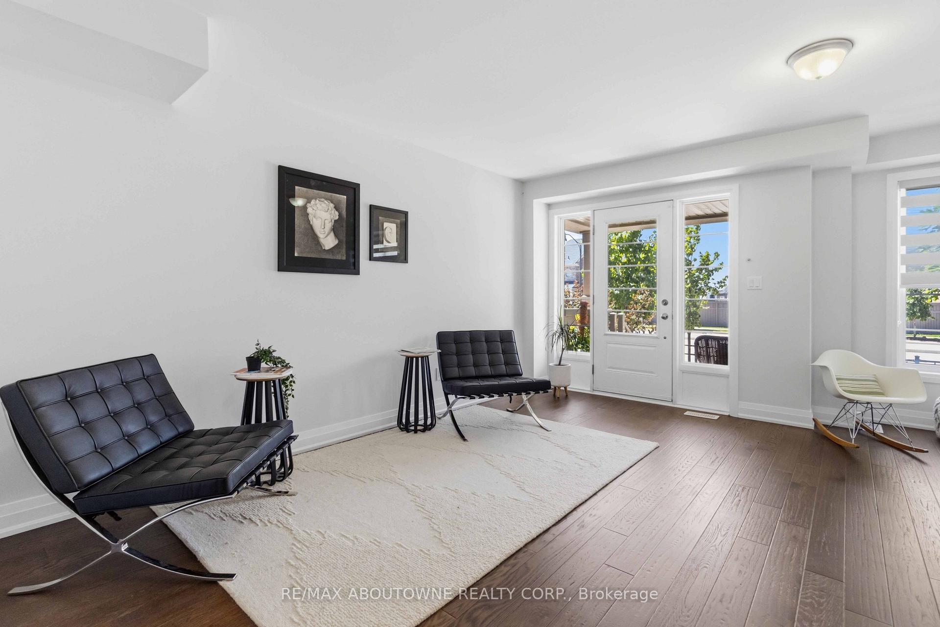 Photo 9 of 14 Summerbeam Way, Brampton, Bram West — HOMEH