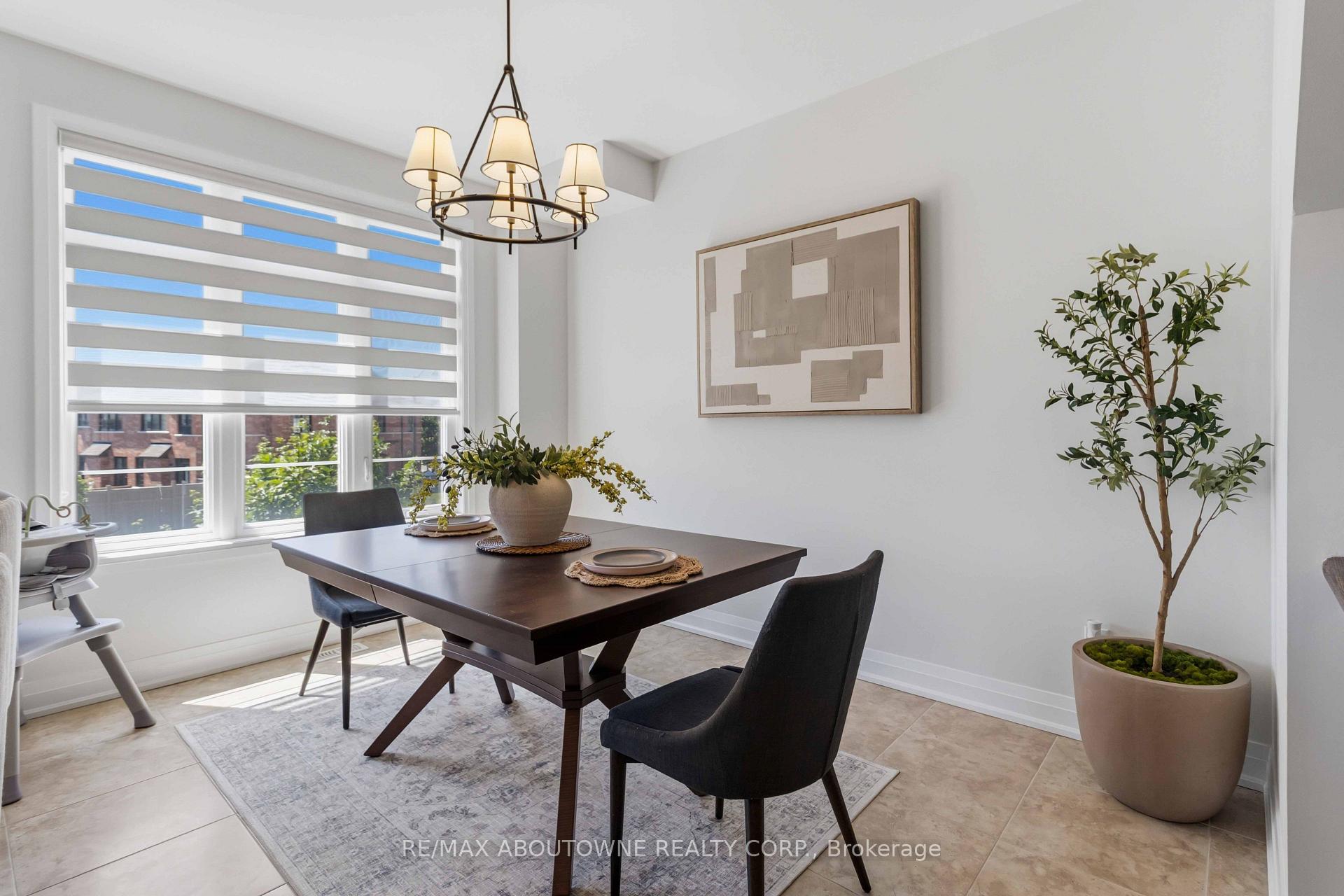 Photo 21 of 14 Summerbeam Way, Brampton, Bram West — HOMEH