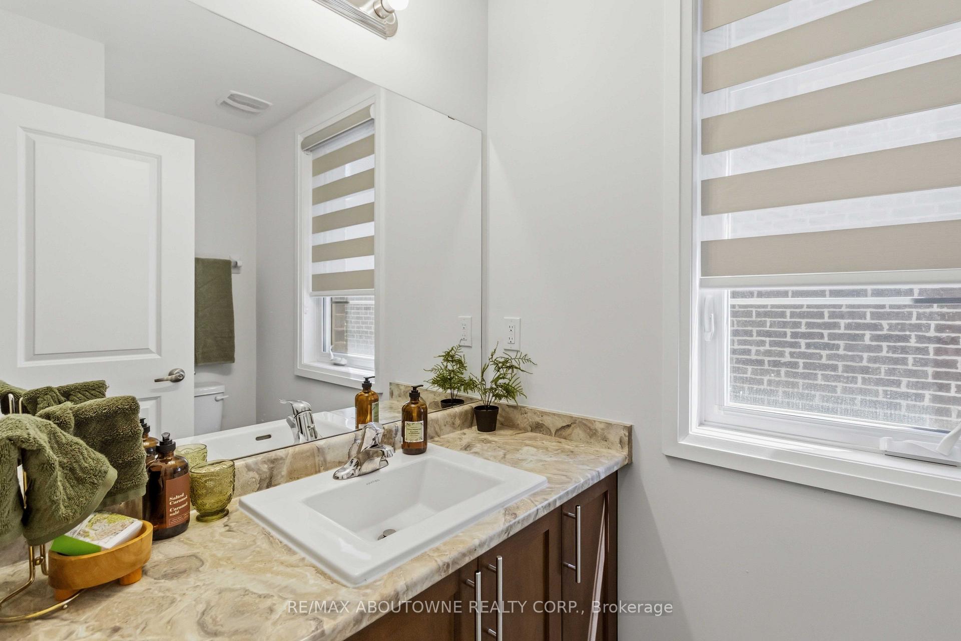 Photo 29 of 14 Summerbeam Way, Brampton, Bram West — HOMEH
