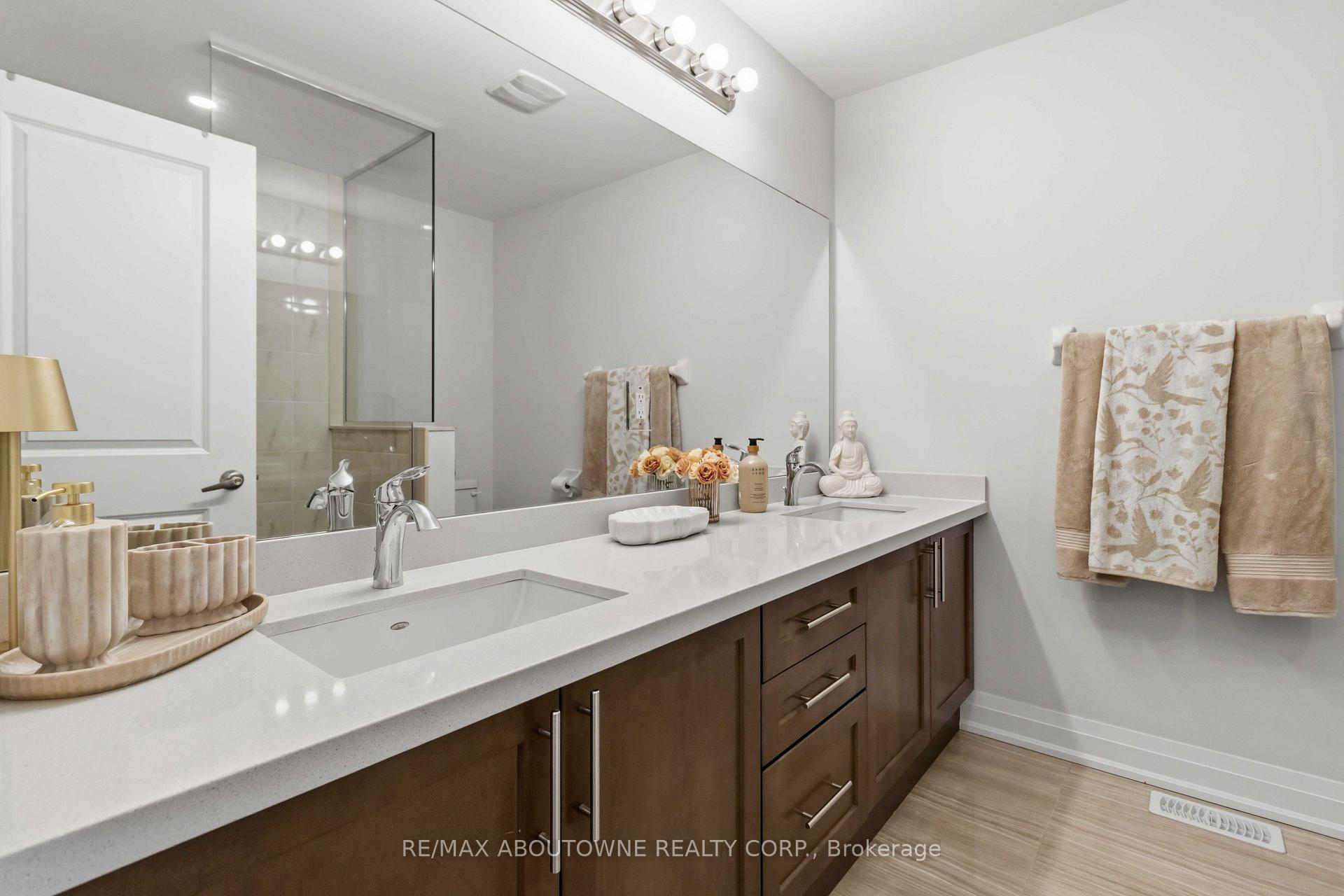 Photo 40 of 14 Summerbeam Way, Brampton, Bram West — HOMEH
