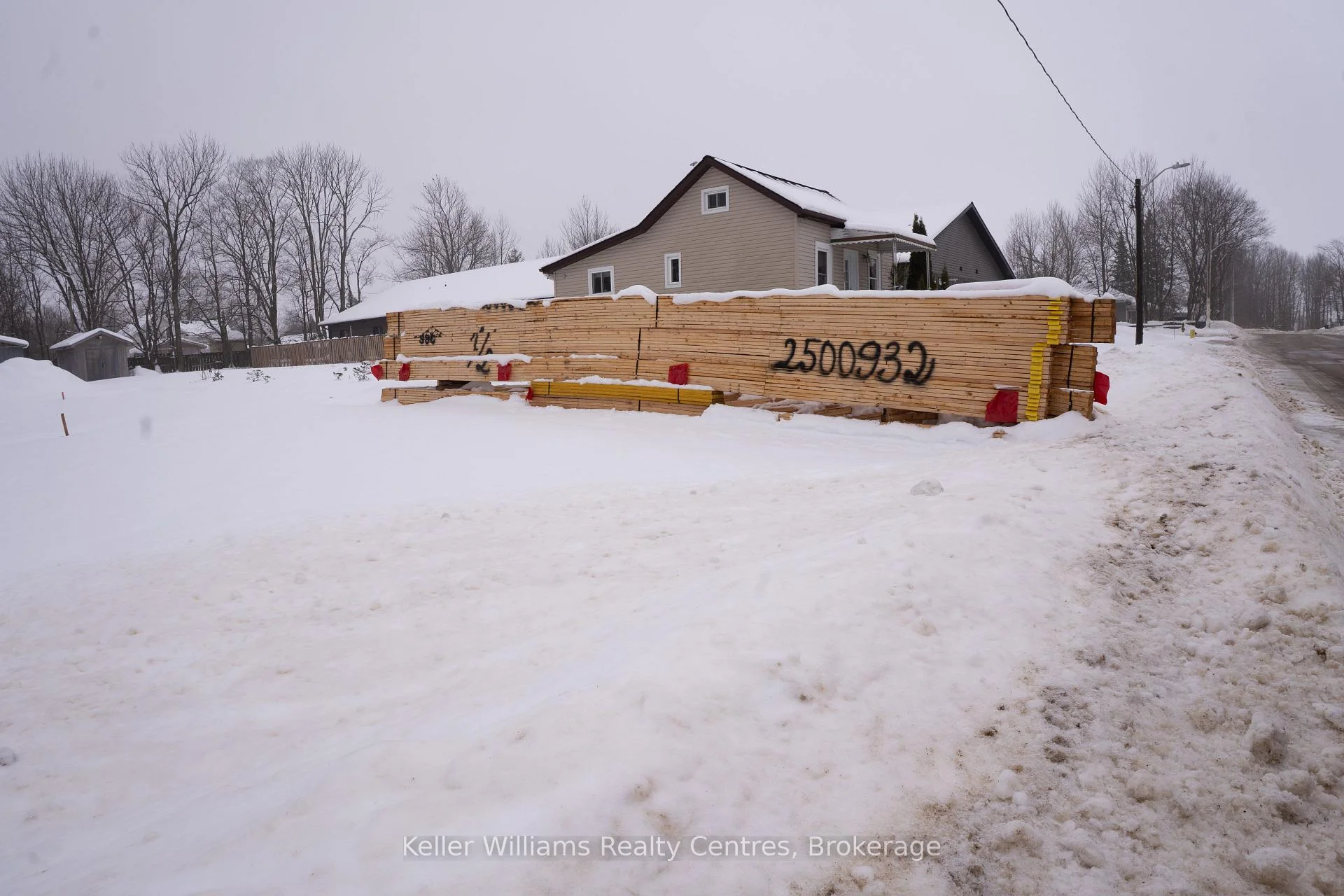 Photo 20 of 665 Watson Street, South Bruce Peninsula — HOMEH