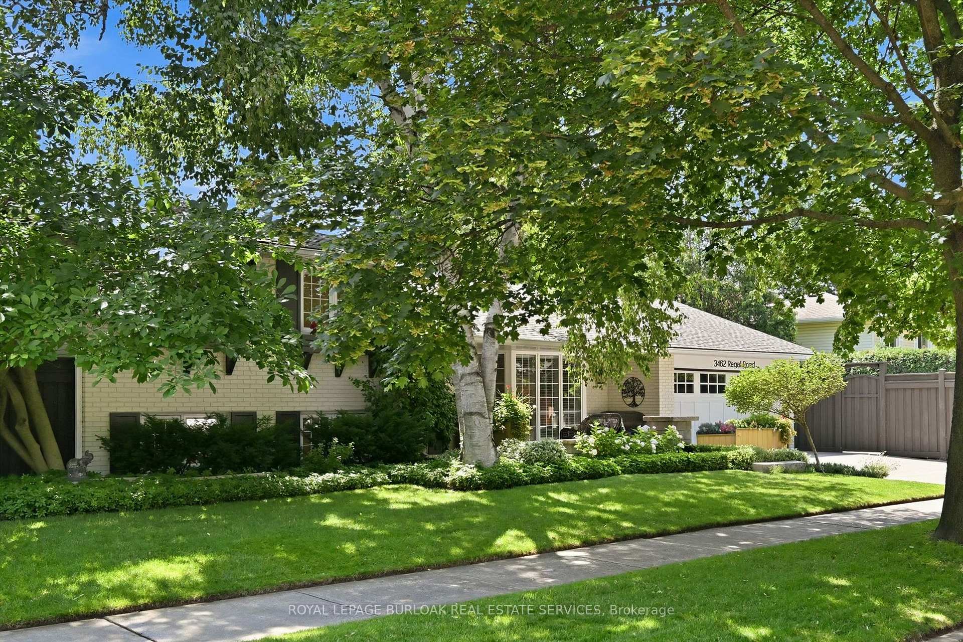Photo 2 of 3462 Regal Road, Burlington, Roseland — HOMEH