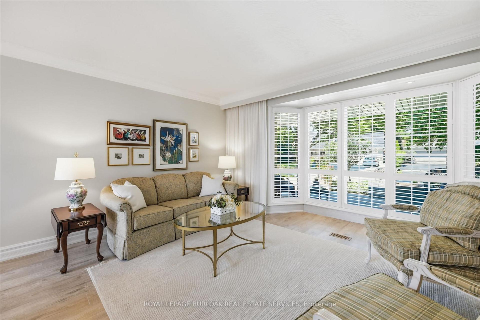 Photo 7 of 3462 Regal Road, Burlington, Roseland — HOMEH