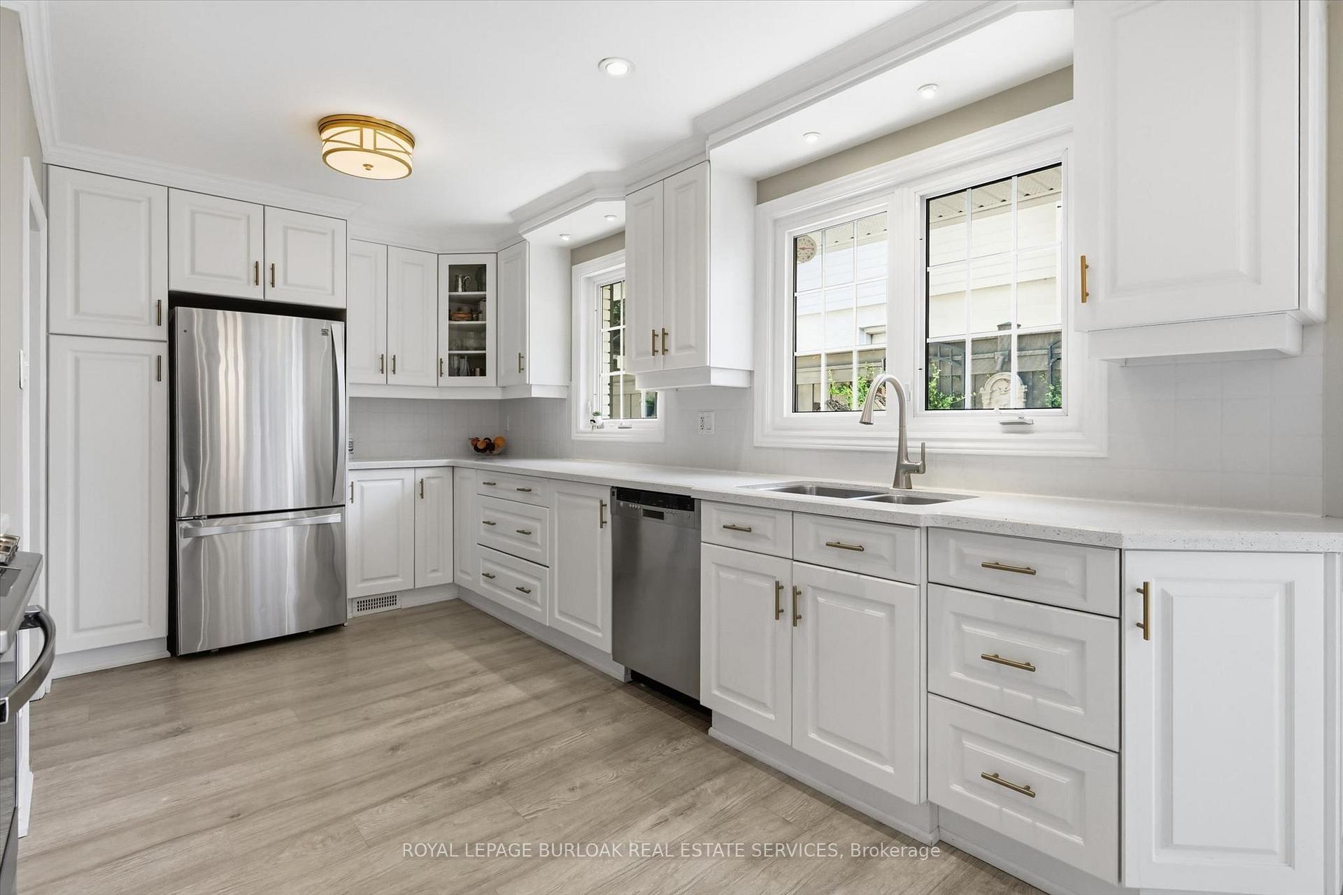 Photo 13 of 3462 Regal Road, Burlington, Roseland — HOMEH