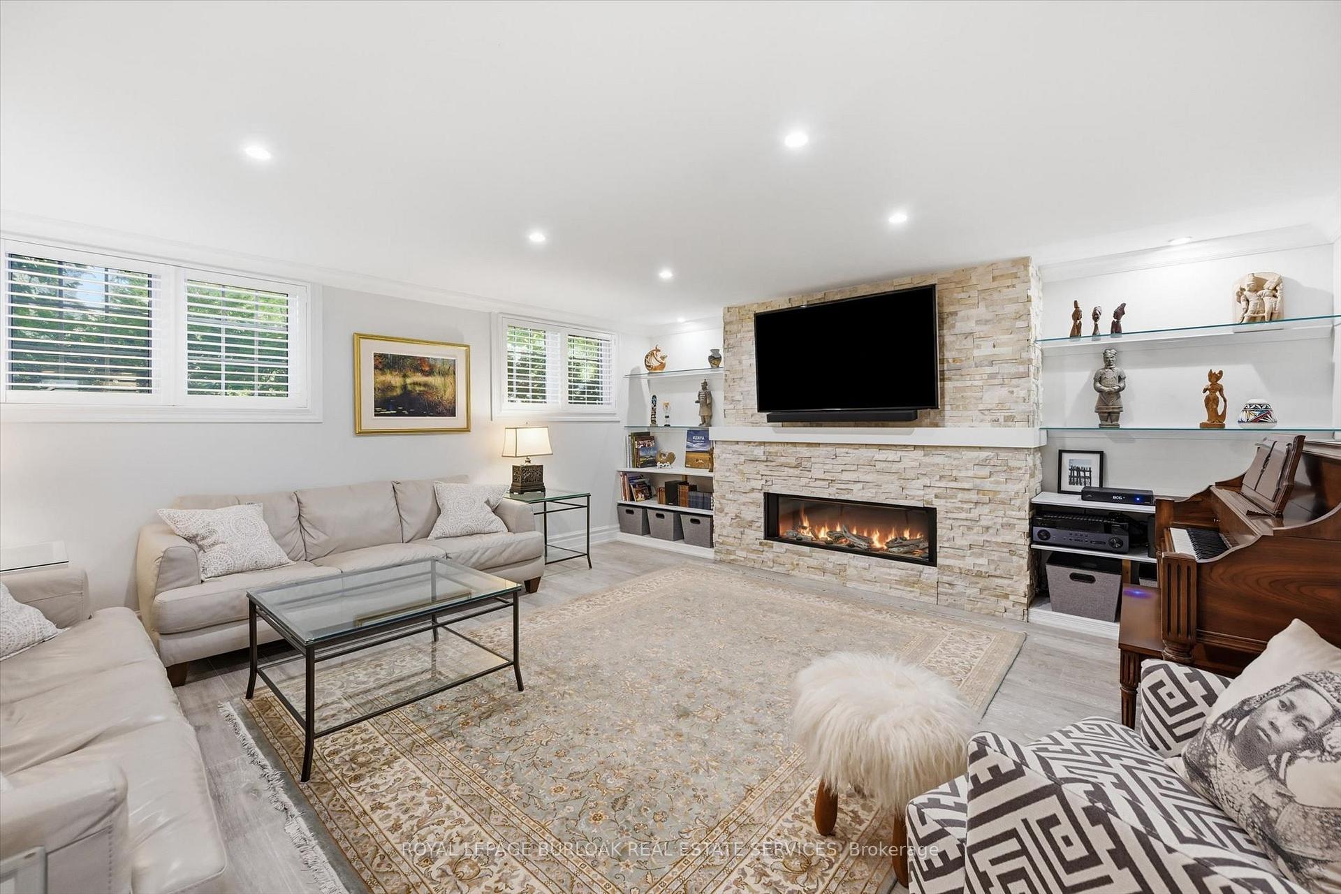 Photo 25 of 3462 Regal Road, Burlington, Roseland — HOMEH
