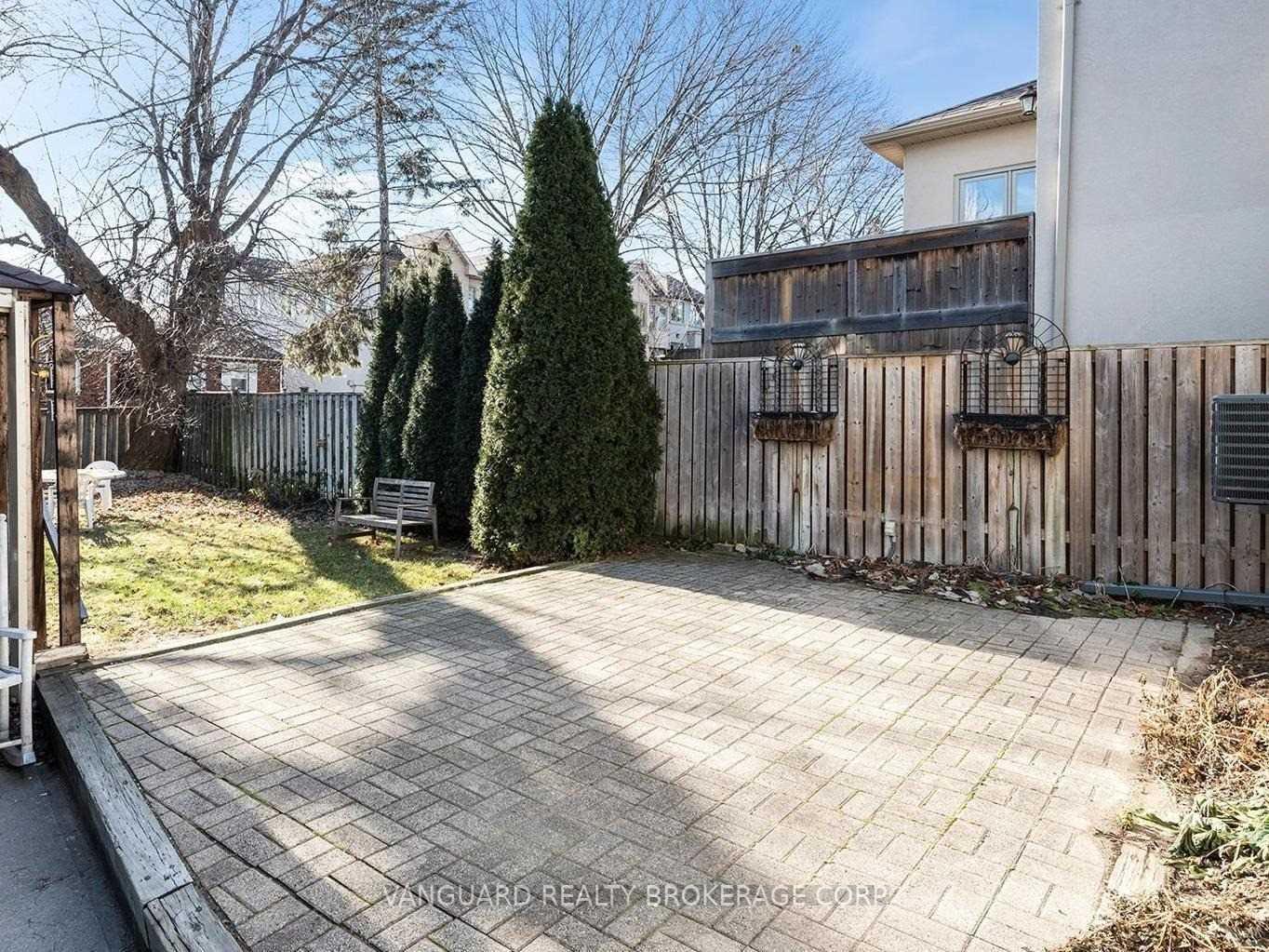 Photo 11 of Unit Basement, 187 Brooke Avenue, Toronto, Bedford Park-Nortown — HOMEH