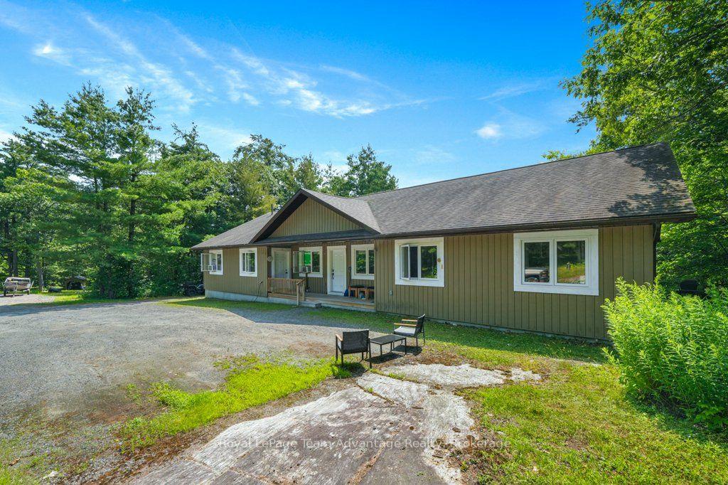 Photo 2 of 30 Hanna Road, Parry Sound — HOMEH