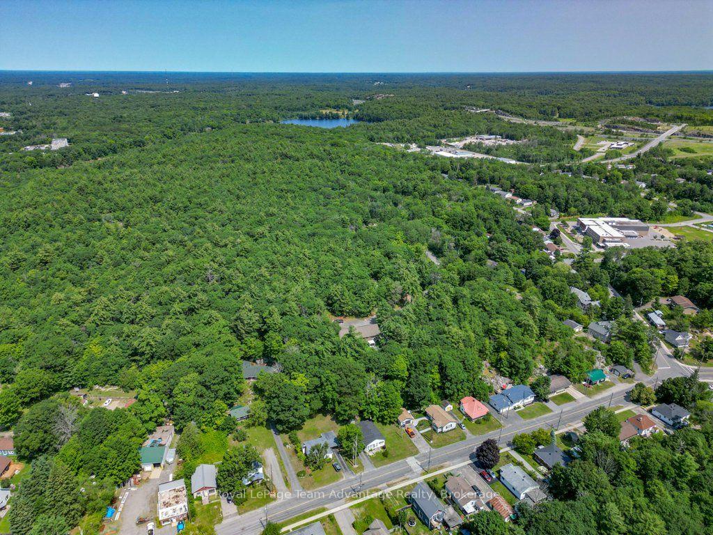 Photo 9 of 30 Hanna Road, Parry Sound — HOMEH