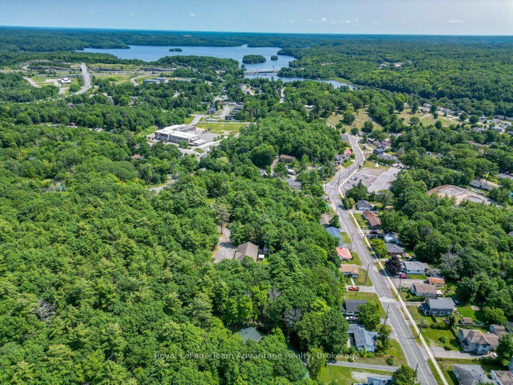 Photo 10 of 30 Hanna Road, Parry Sound — HOMEH