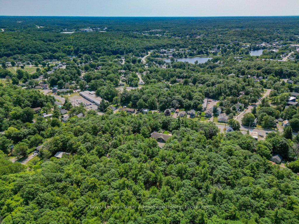Photo 11 of 30 Hanna Road, Parry Sound — HOMEH