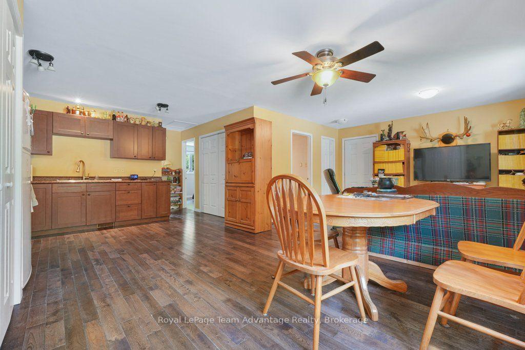 Photo 15 of 30 Hanna Road, Parry Sound — HOMEH