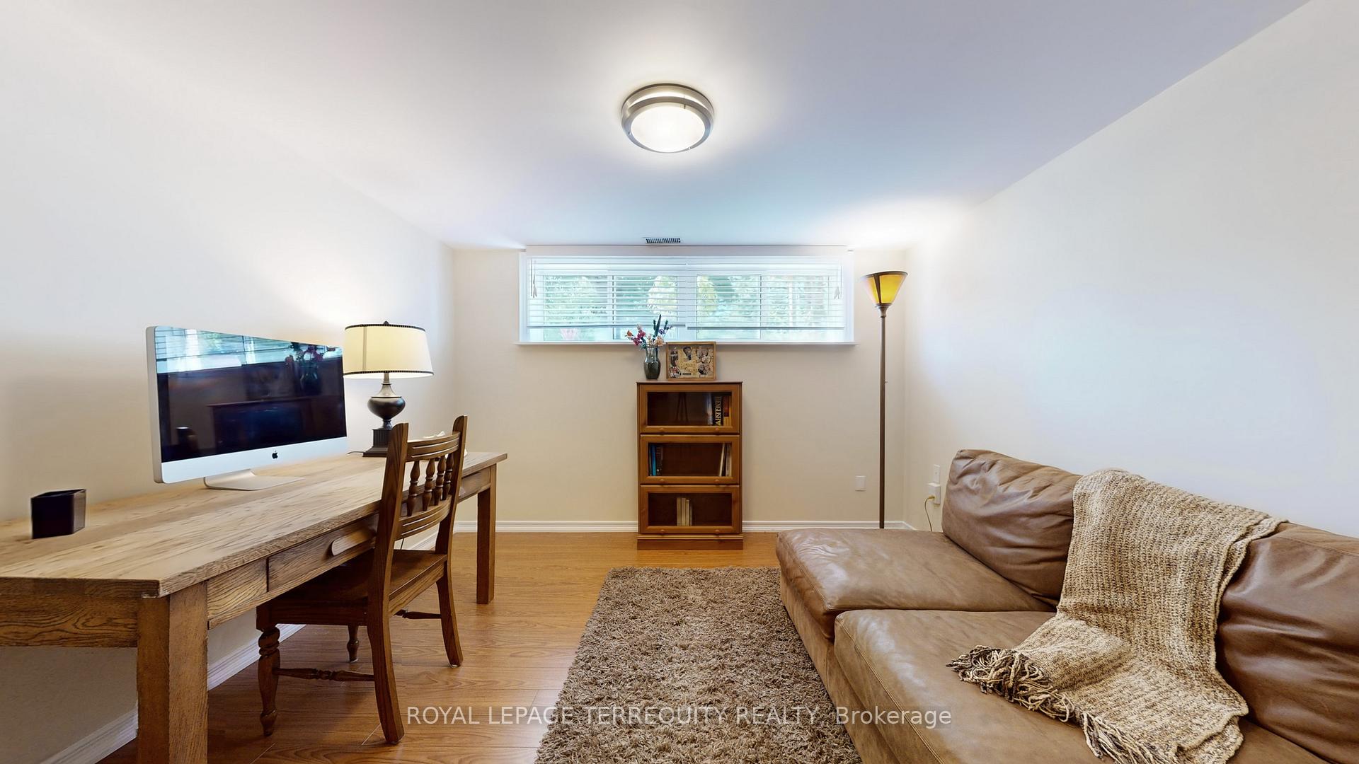 Photo 33 of 134 Hadrian Drive, Etobicoke, Elms-Old Rexdale — HOMEH