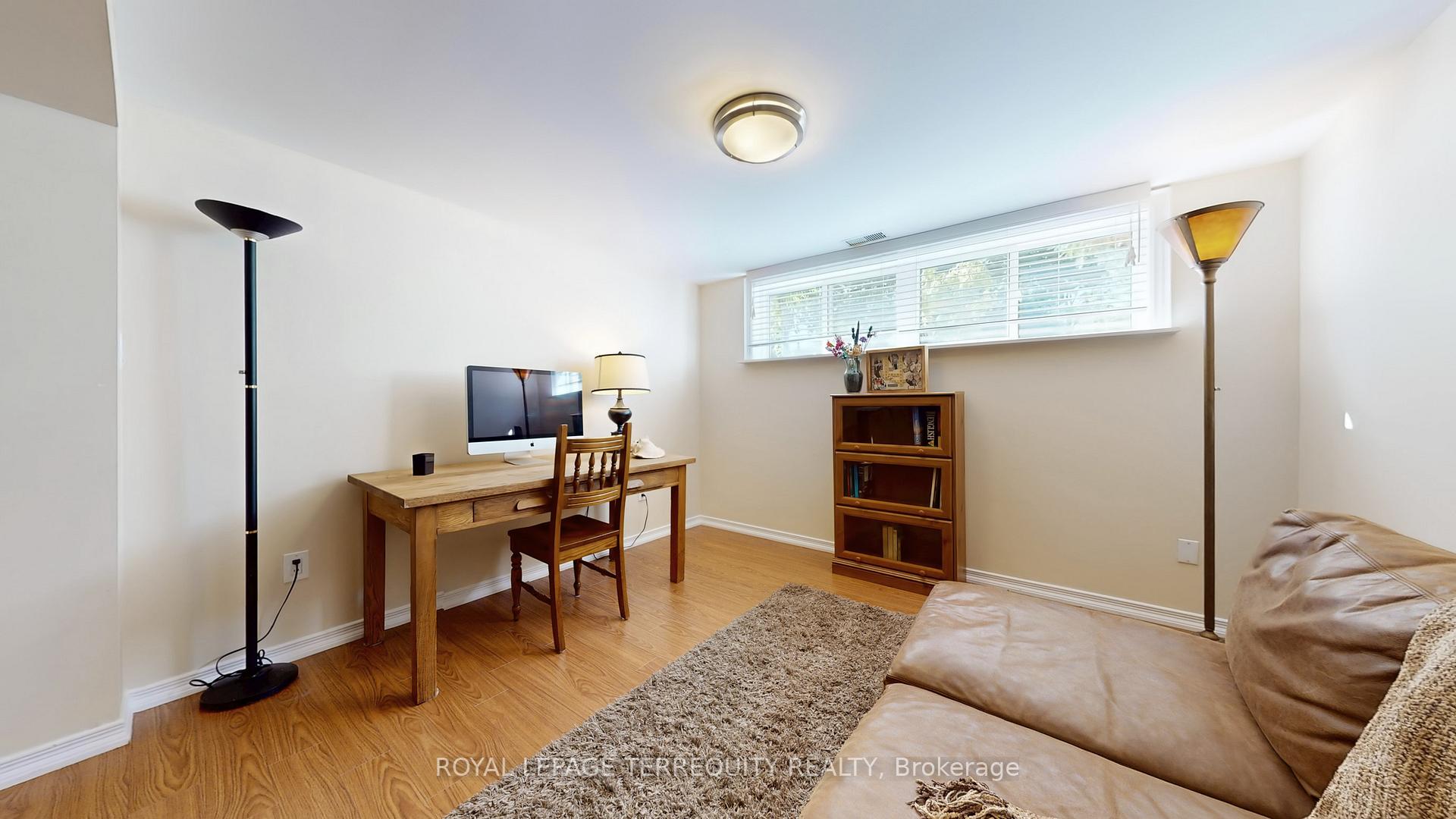 Photo 34 of 134 Hadrian Drive, Etobicoke, Elms-Old Rexdale — HOMEH
