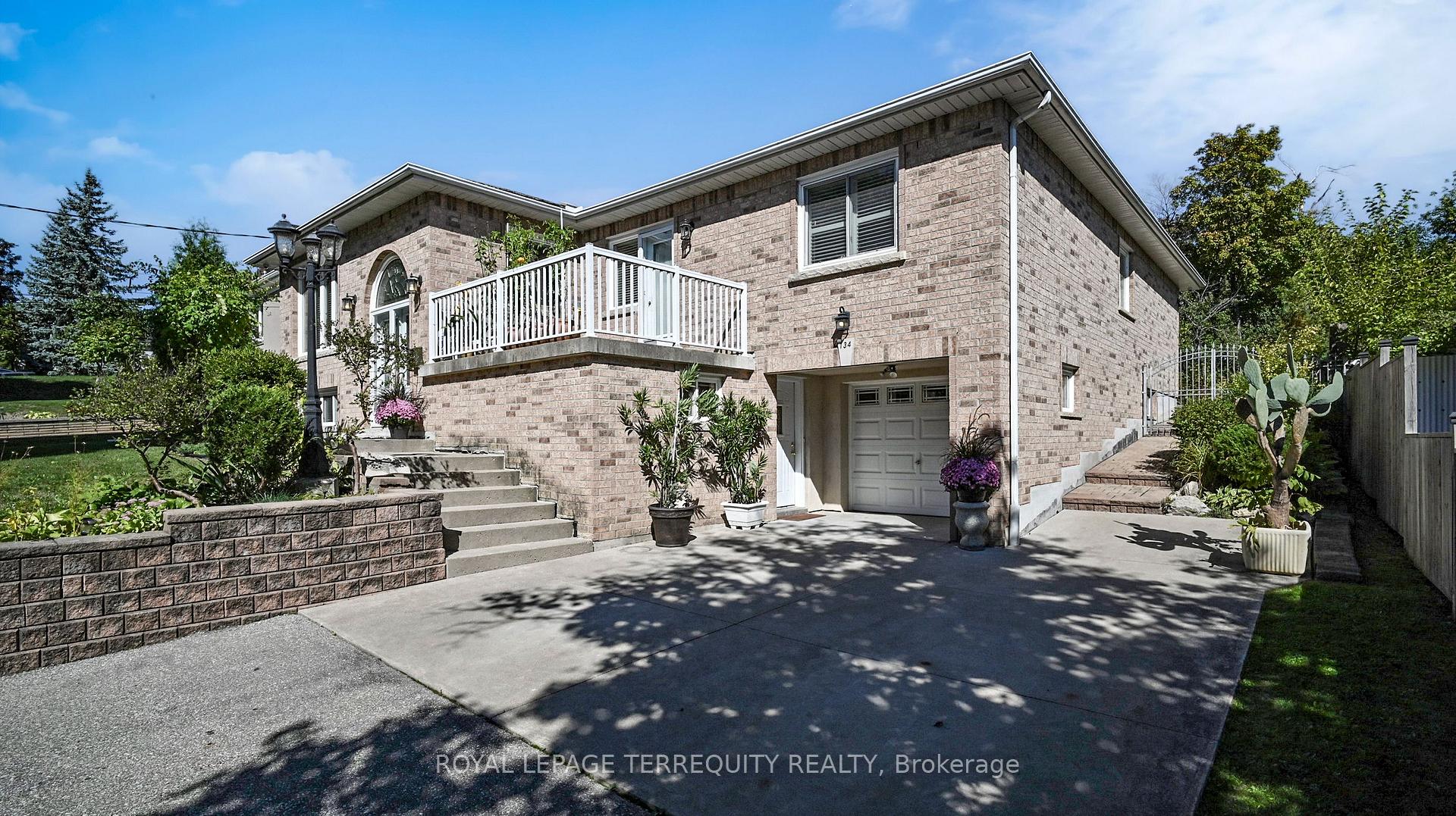 Photo 48 of 134 Hadrian Drive, Etobicoke, Elms-Old Rexdale — HOMEH