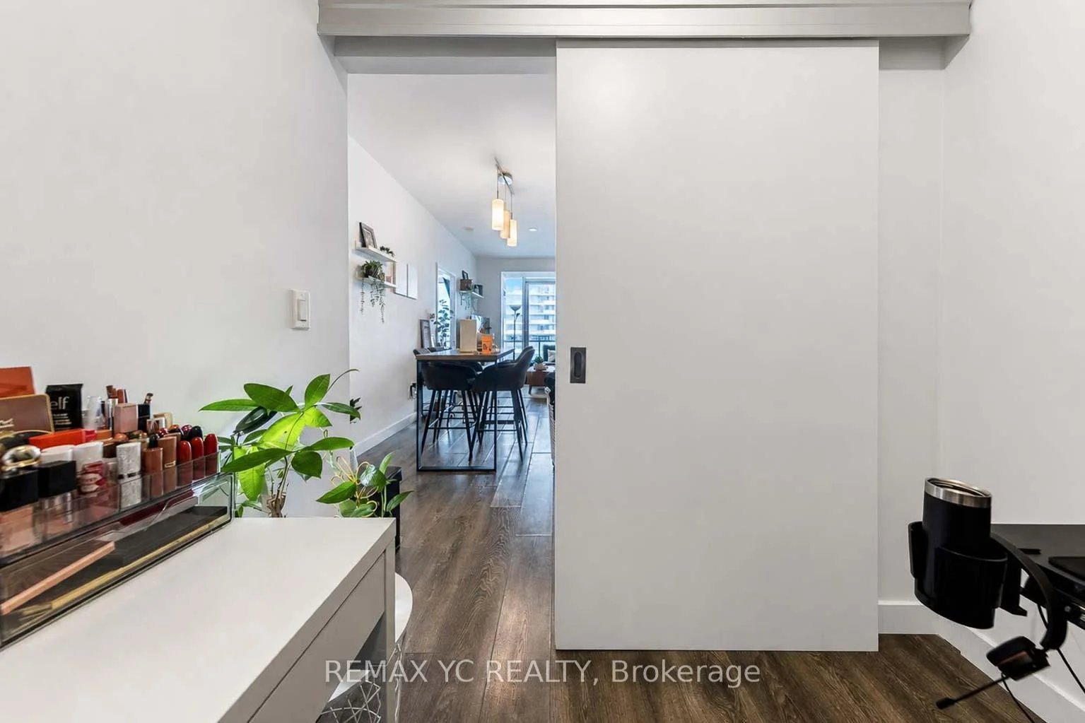 Photo 8 of Unit 4812, 8 Eglinton Avenue E, Toronto, Mount Pleasant West — HOMEH