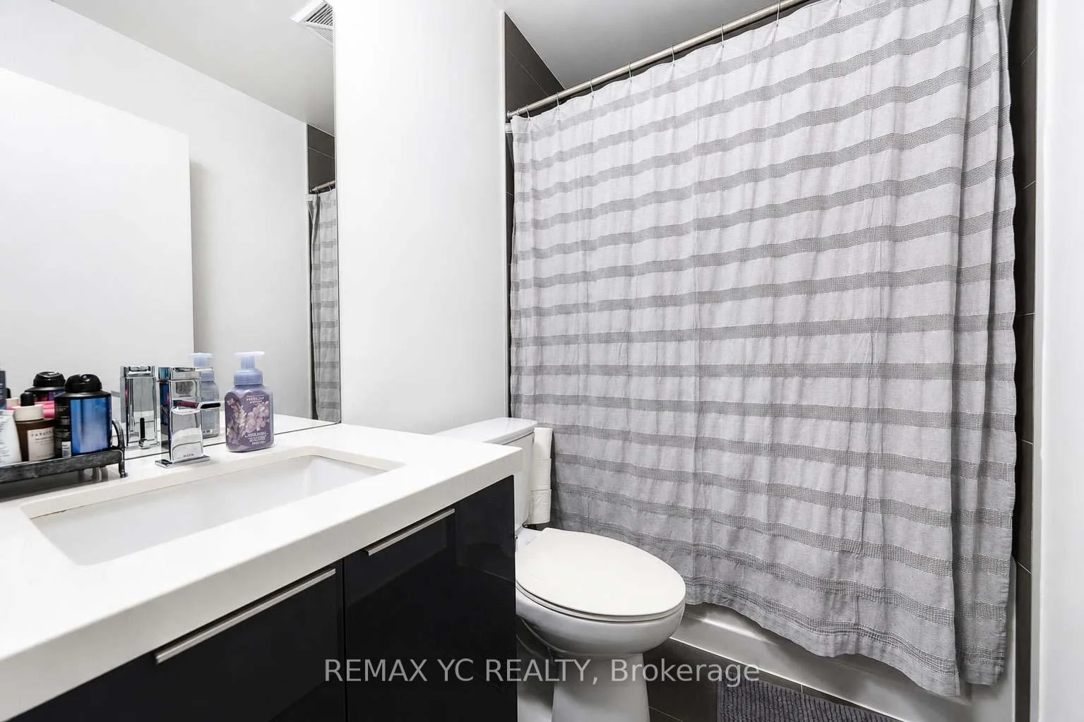 Photo 9 of Unit 4812, 8 Eglinton Avenue E, Toronto, Mount Pleasant West — HOMEH
