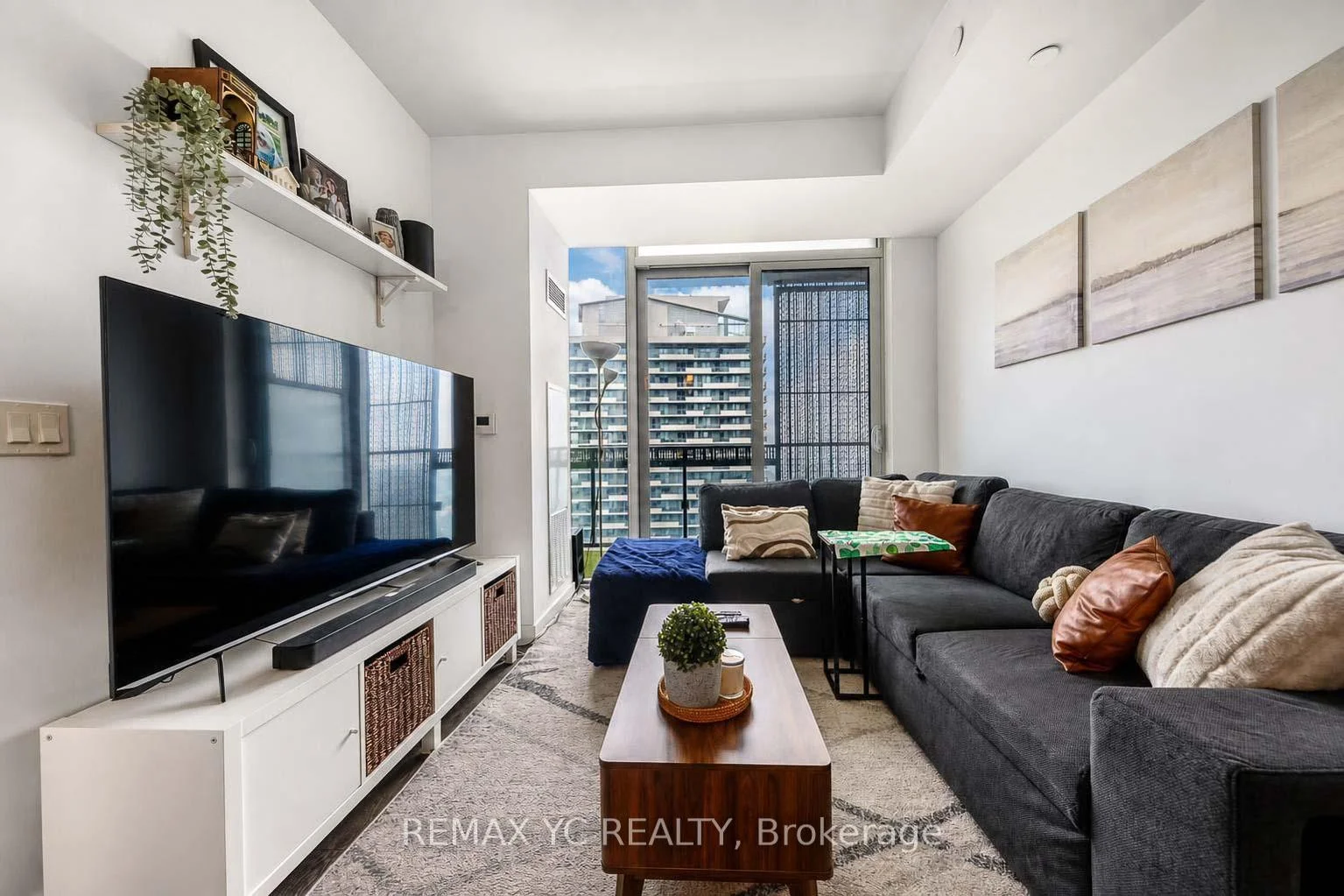 Photo 14 of Unit 4812, 8 Eglinton Avenue E, Toronto, Mount Pleasant West — HOMEH