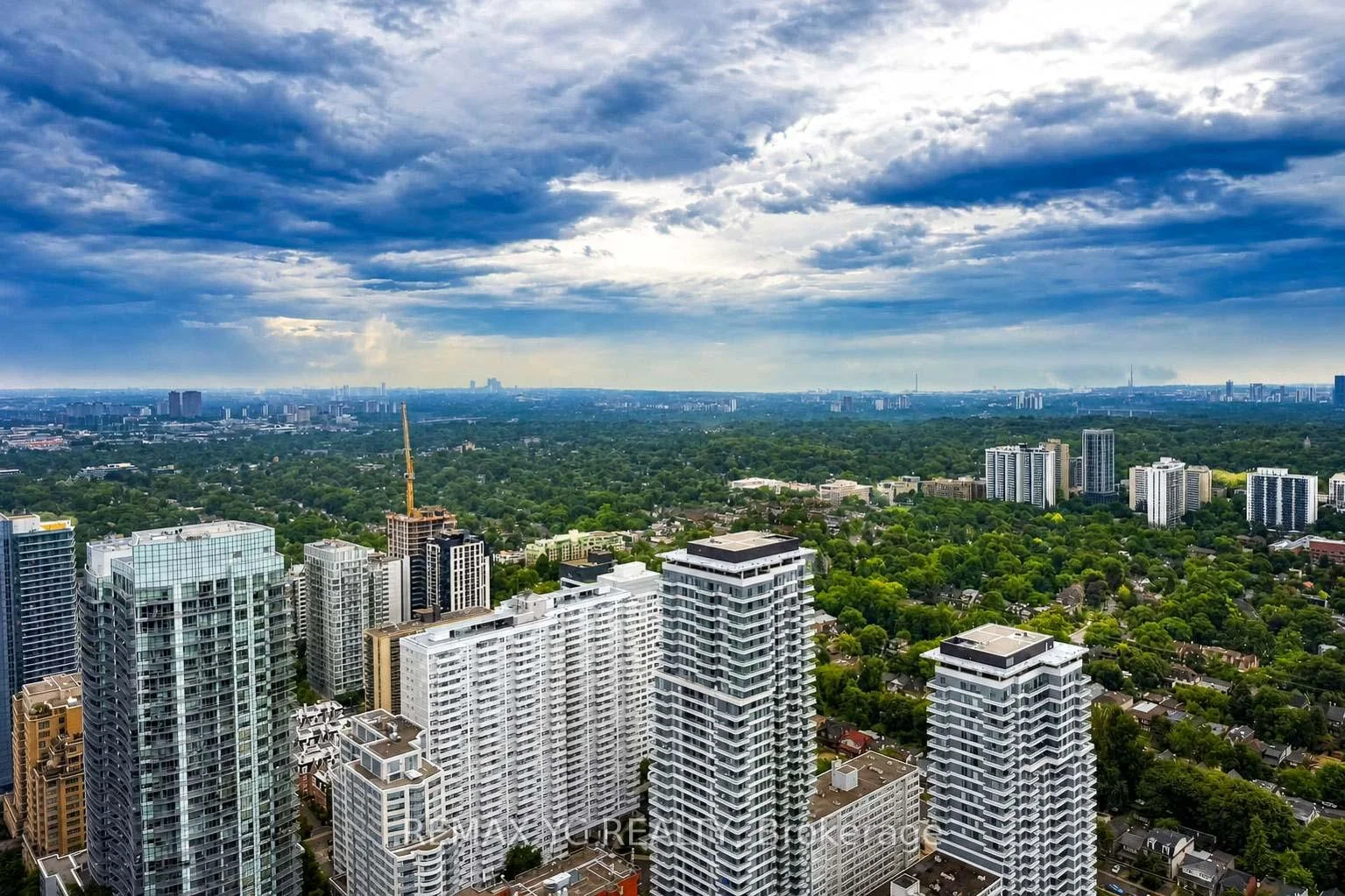 Photo 38 of Unit 4812, 8 Eglinton Avenue E, Toronto, Mount Pleasant West — HOMEH