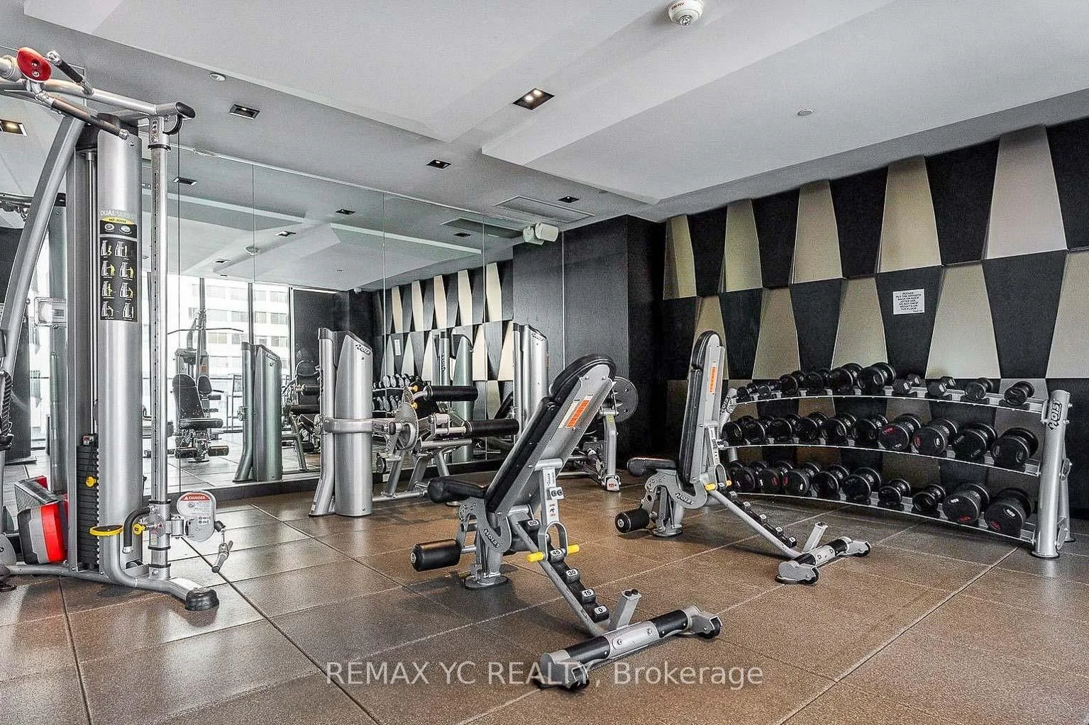 Photo 43 of Unit 4812, 8 Eglinton Avenue E, Toronto, Mount Pleasant West — HOMEH