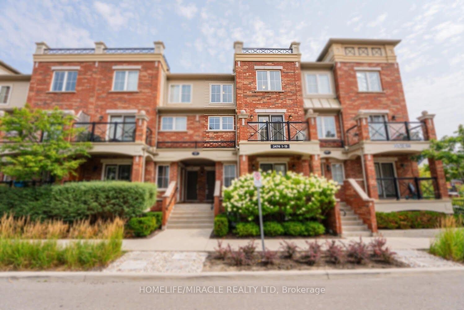 Front of Unit 3, 2476 Post Road