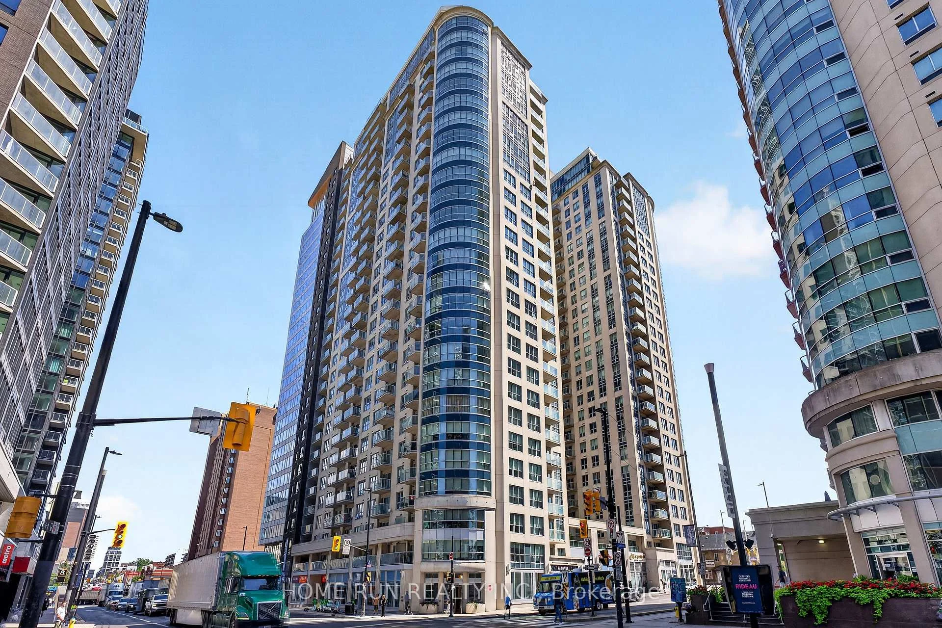 Front of Unit 1307, 242 Rideau Street