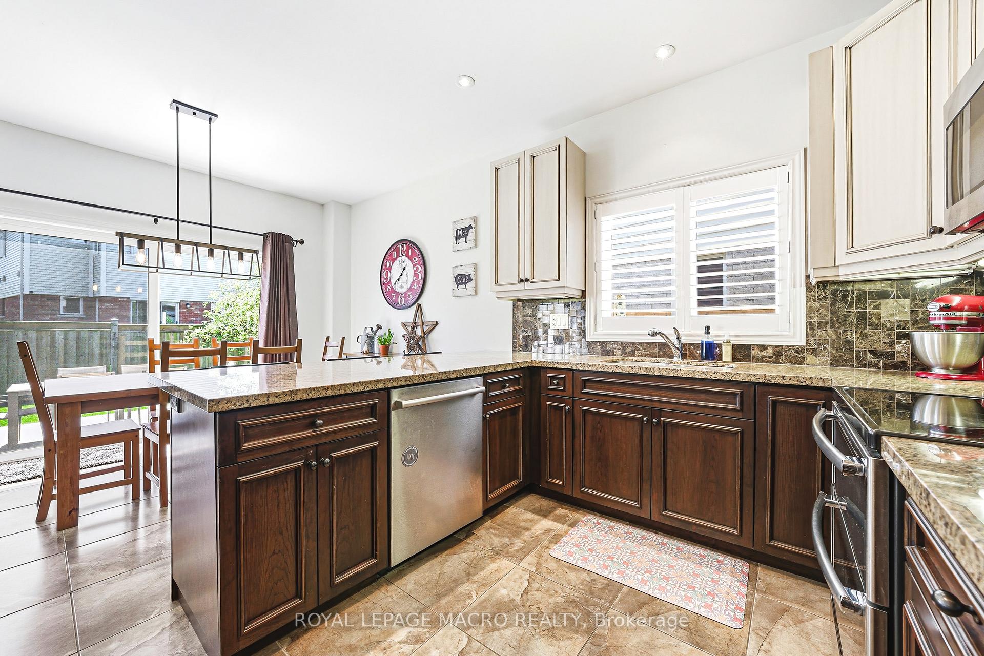 Photo 12 of 32 Dulgaren Street, Hamilton, Eleanor — HOMEH