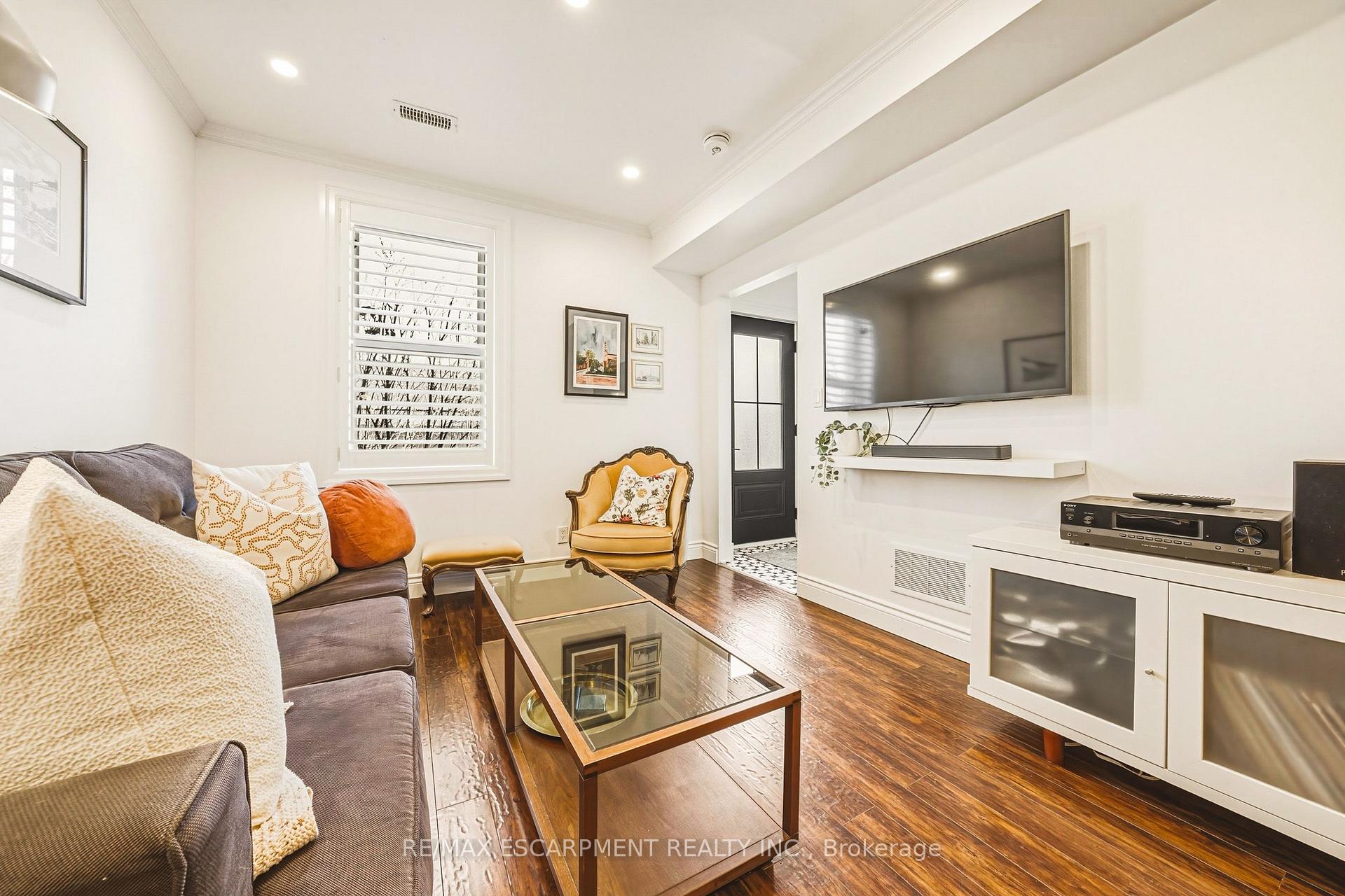 Photo 5 of 153 Elgin Street, Hamilton, Beasley — HOMEH