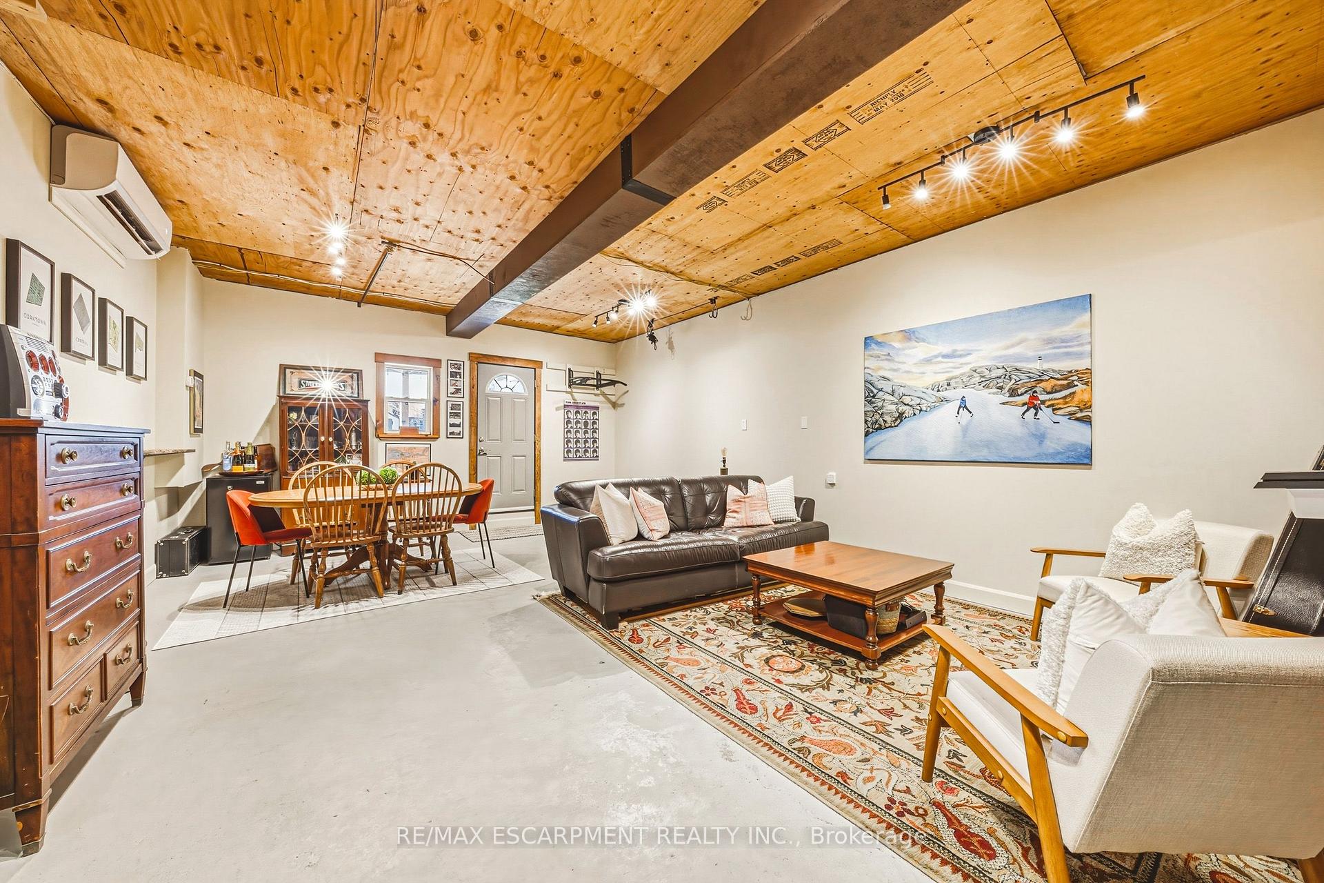Photo 16 of 153 Elgin Street, Hamilton, Beasley — HOMEH