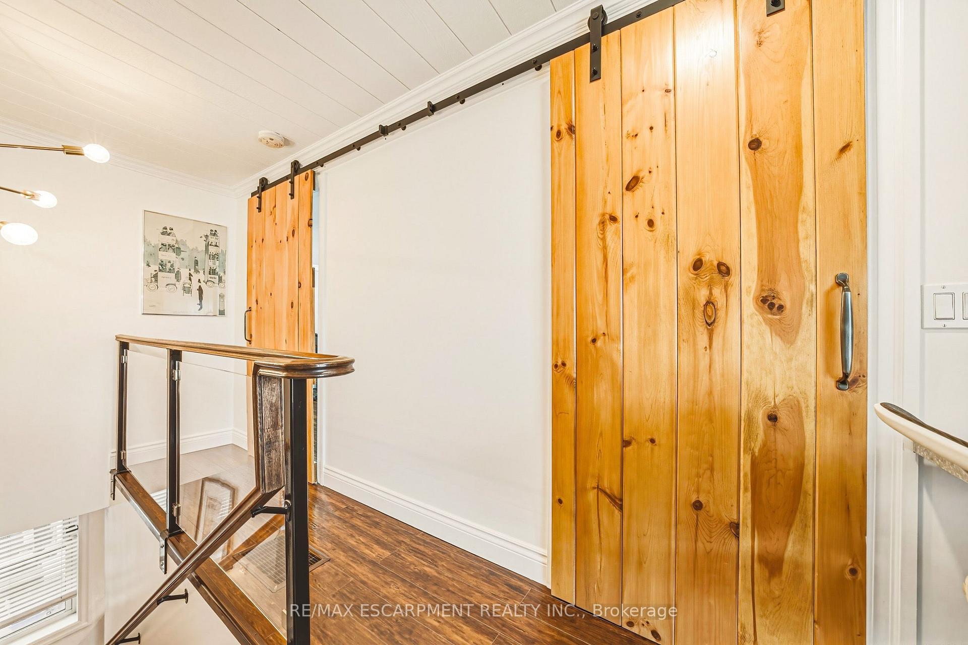 Photo 22 of 153 Elgin Street, Hamilton, Beasley — HOMEH