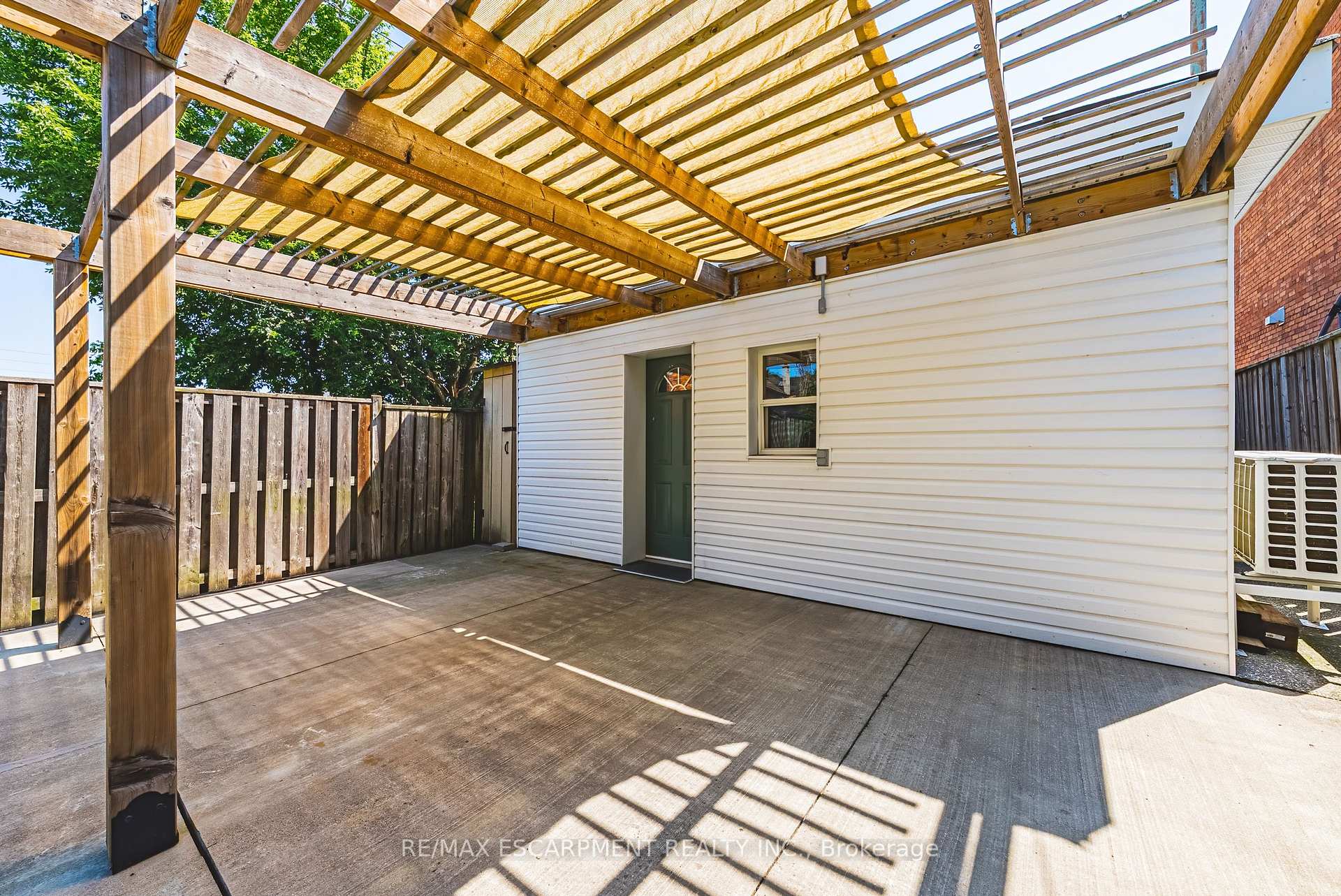 Photo 33 of 153 Elgin Street, Hamilton, Beasley — HOMEH