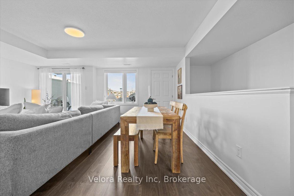 Photo 4 of 78 Lyrid Private, Ottawa, Barrhaven - Half Moon Bay — HOMEH