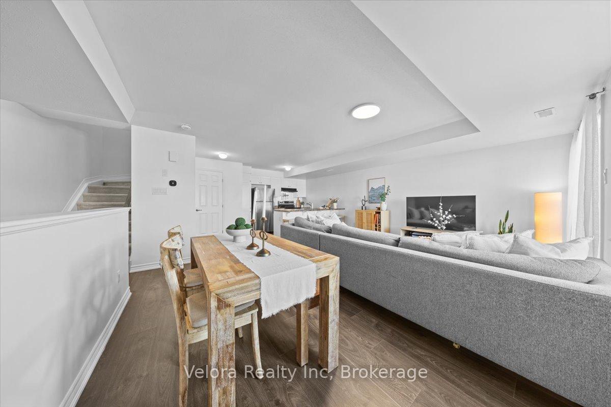 Photo 6 of 78 Lyrid Private, Ottawa, Barrhaven - Half Moon Bay — HOMEH