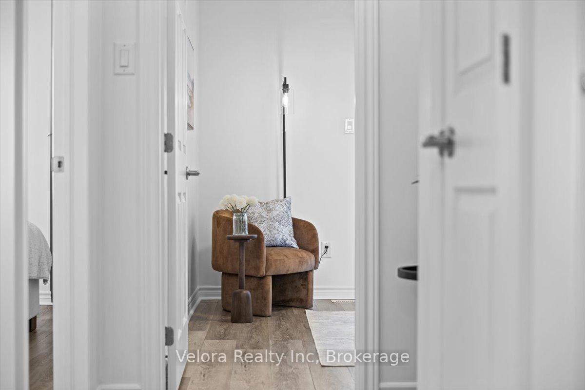 Photo 33 of 78 Lyrid Private, Ottawa, Barrhaven - Half Moon Bay — HOMEH
