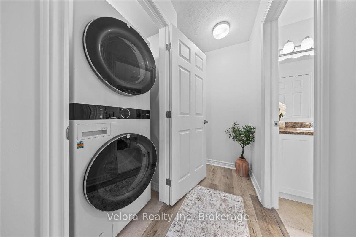 Photo 35 of 78 Lyrid Private, Ottawa, Barrhaven - Half Moon Bay — HOMEH