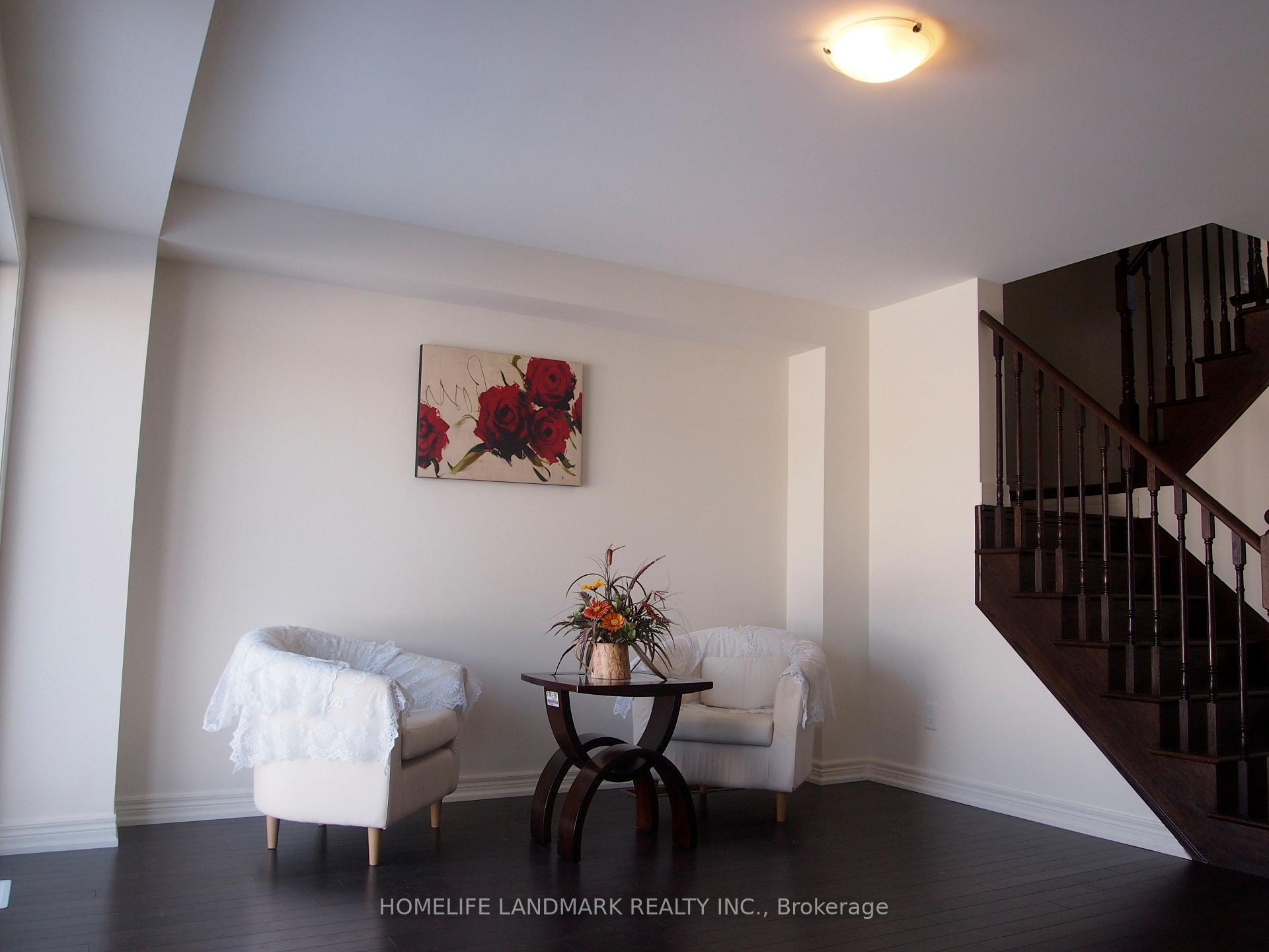 Photo 2 of 3944 Tufgar Crescent, Burlington, Alton — HOMEH